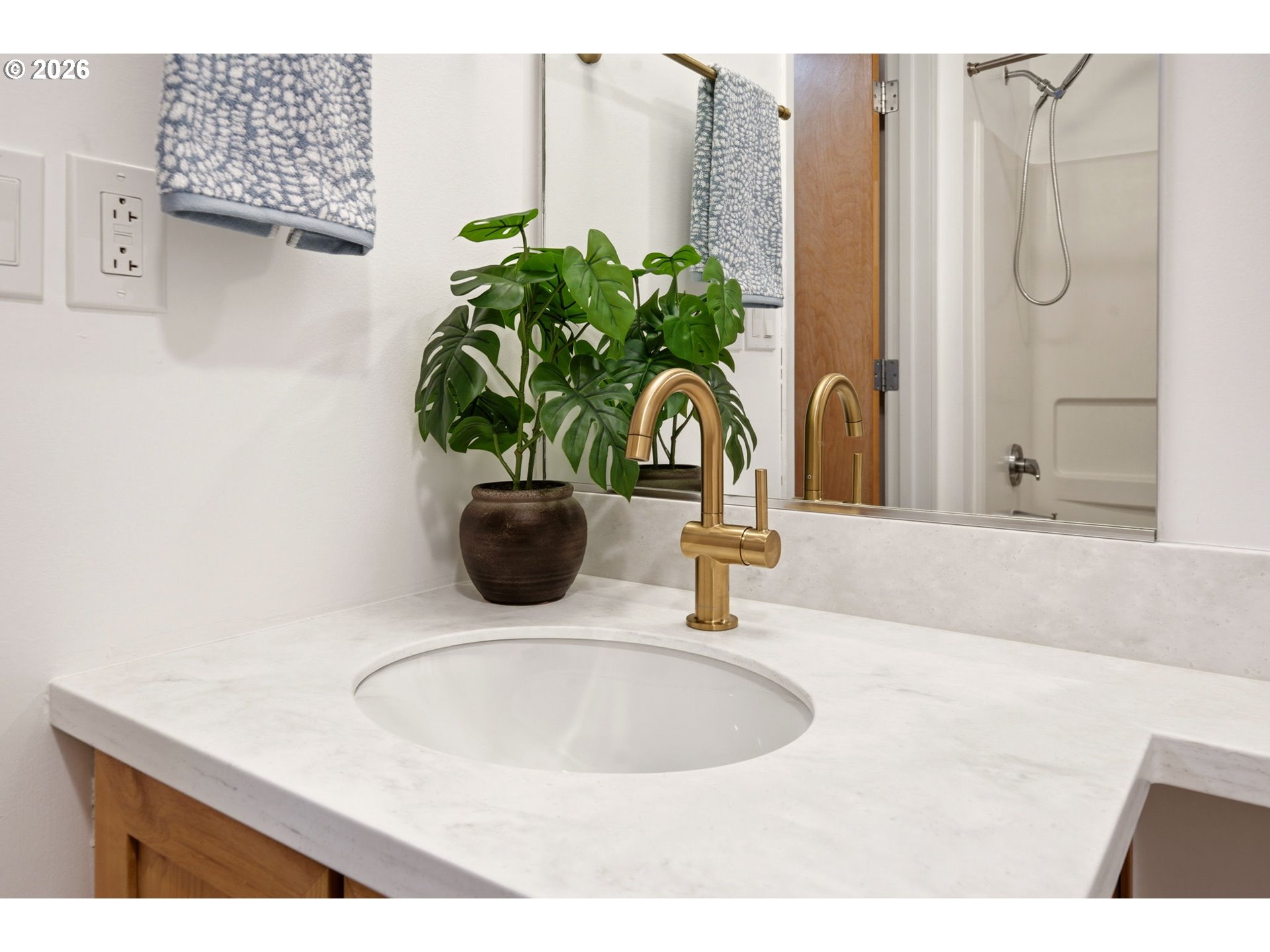 Photo #21: 257429344 Listing: Photo #21