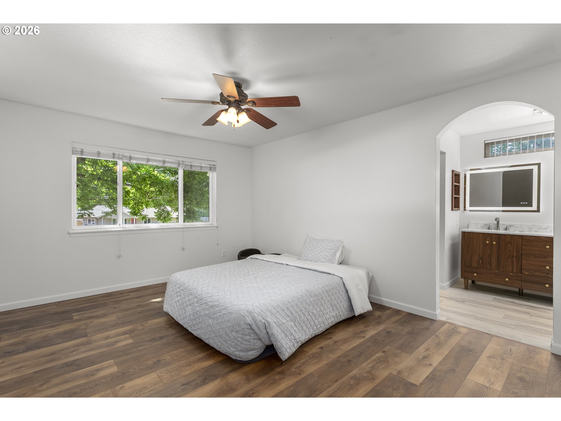 Photo #11: 257787422 Listing: Photo #11