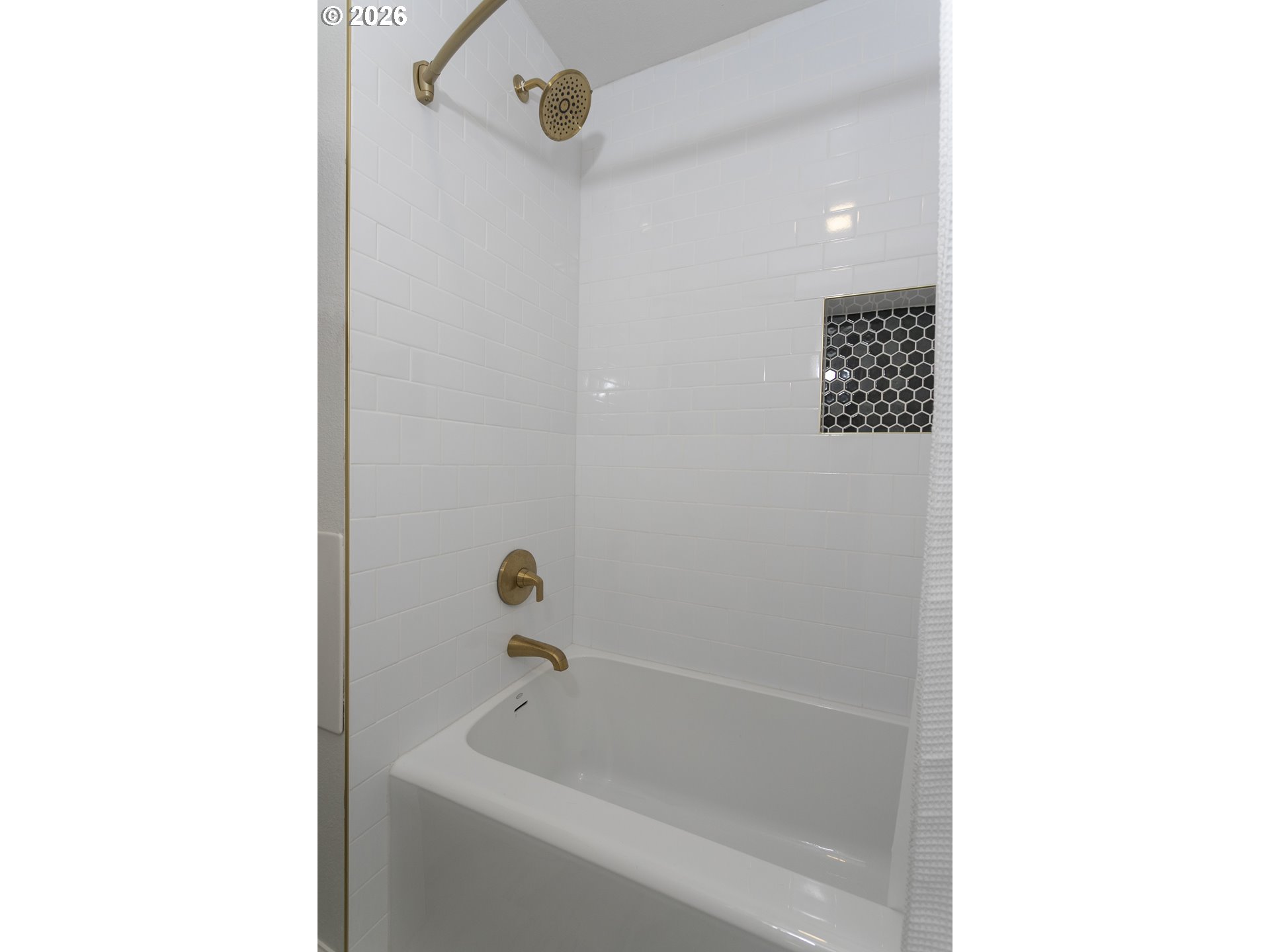 Photo #17: 257787422 Listing: Photo #17