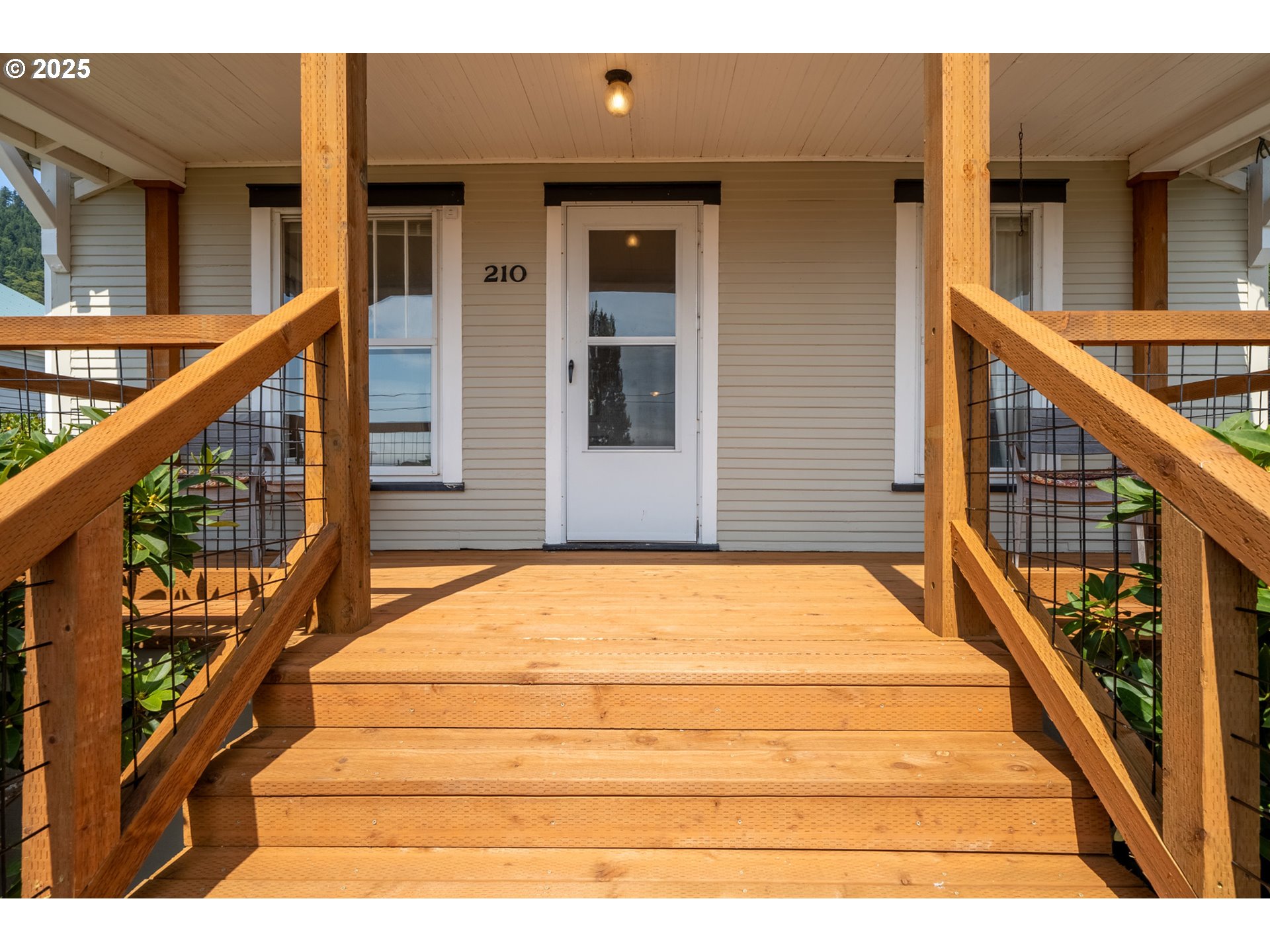 210 CYPRESS AVE, Garibaldi, OR, 97118