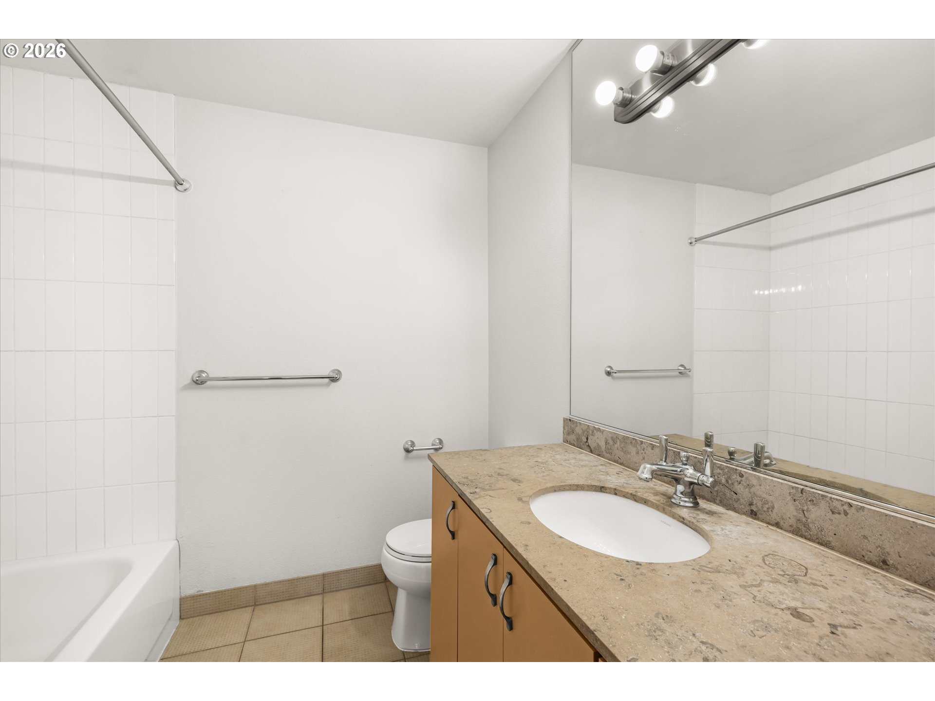 Photo #24: 258142701 Listing: Photo #24