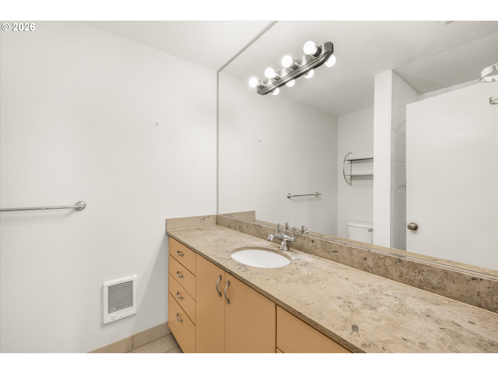 Photo #29: 258142701 Listing: Photo #29