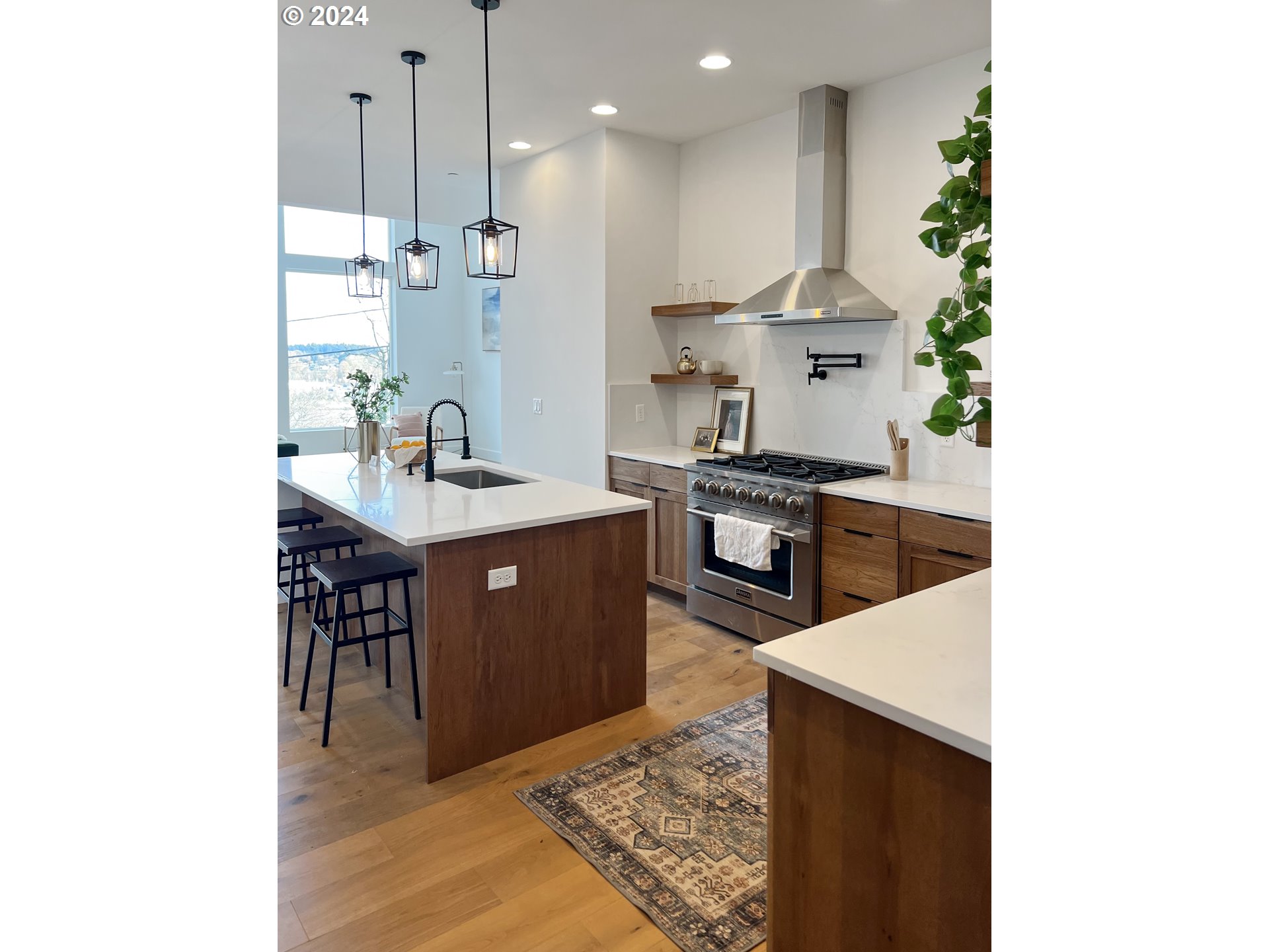 9316 NW HARDY AVE, Portland, OR, 97231