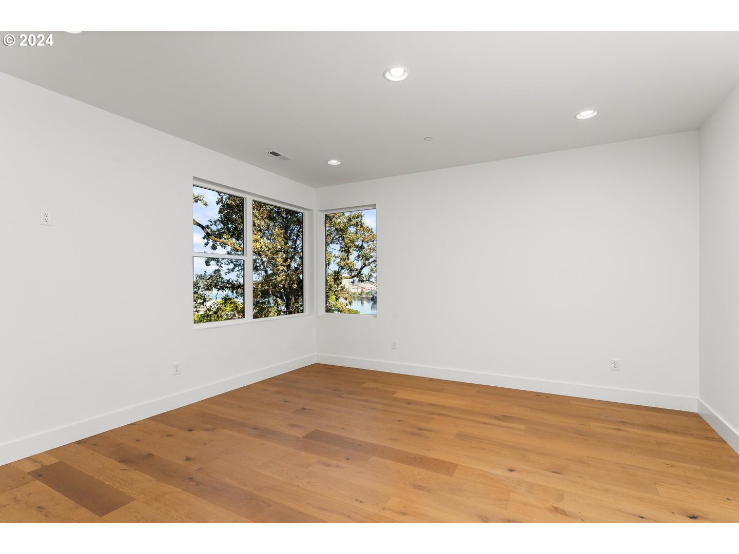 9316 NW HARDY AVE, Portland, OR, 97231