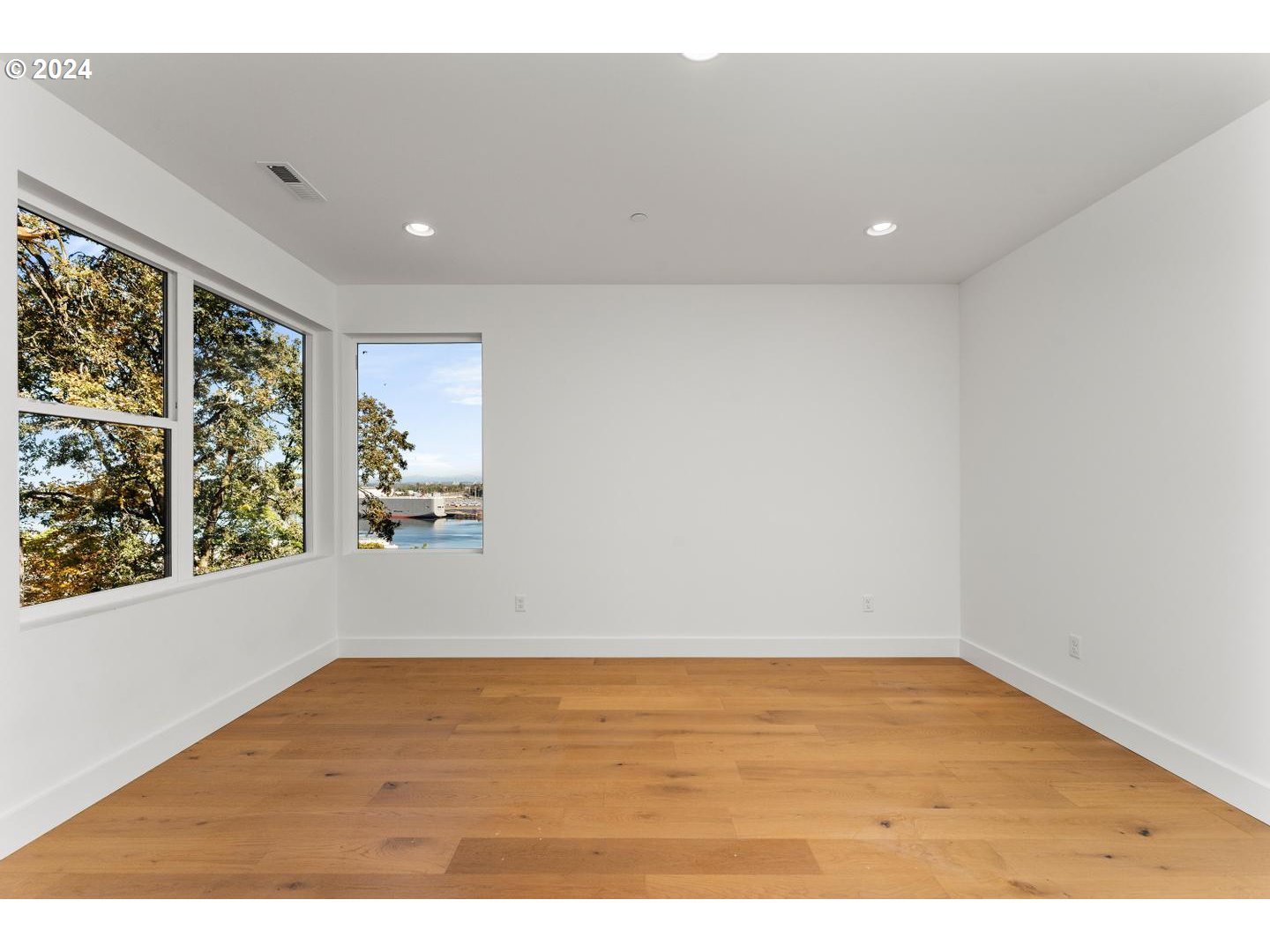 9316 NW HARDY AVE, Portland, OR, 97231