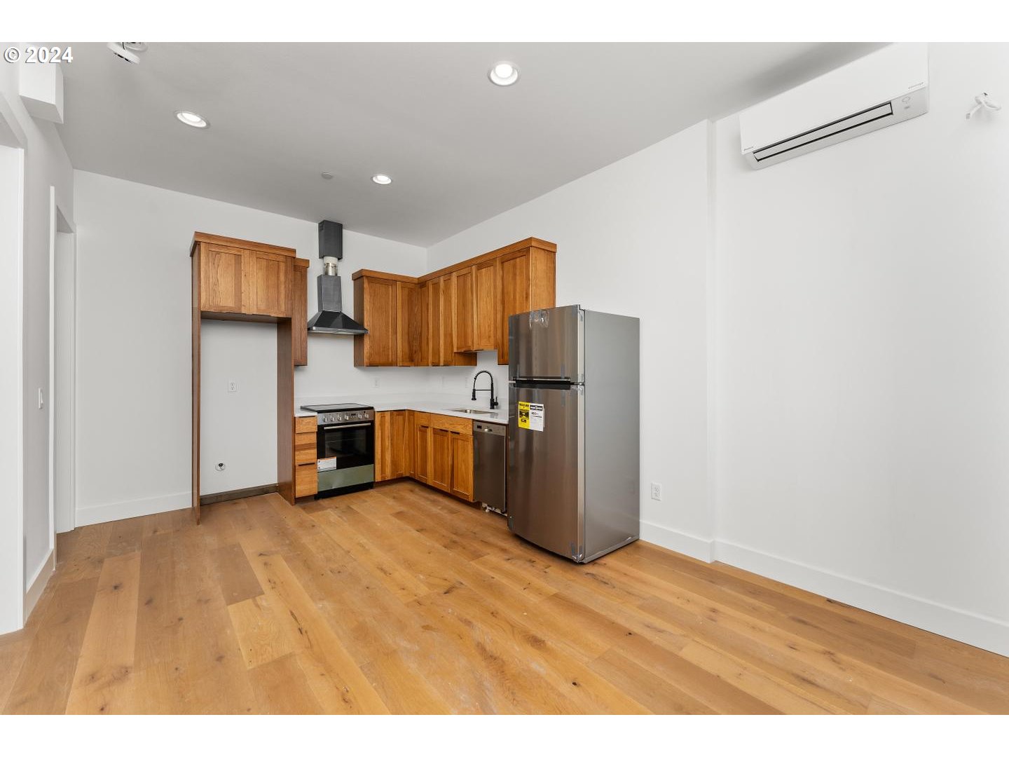 9316 NW HARDY AVE, Portland, OR, 97231