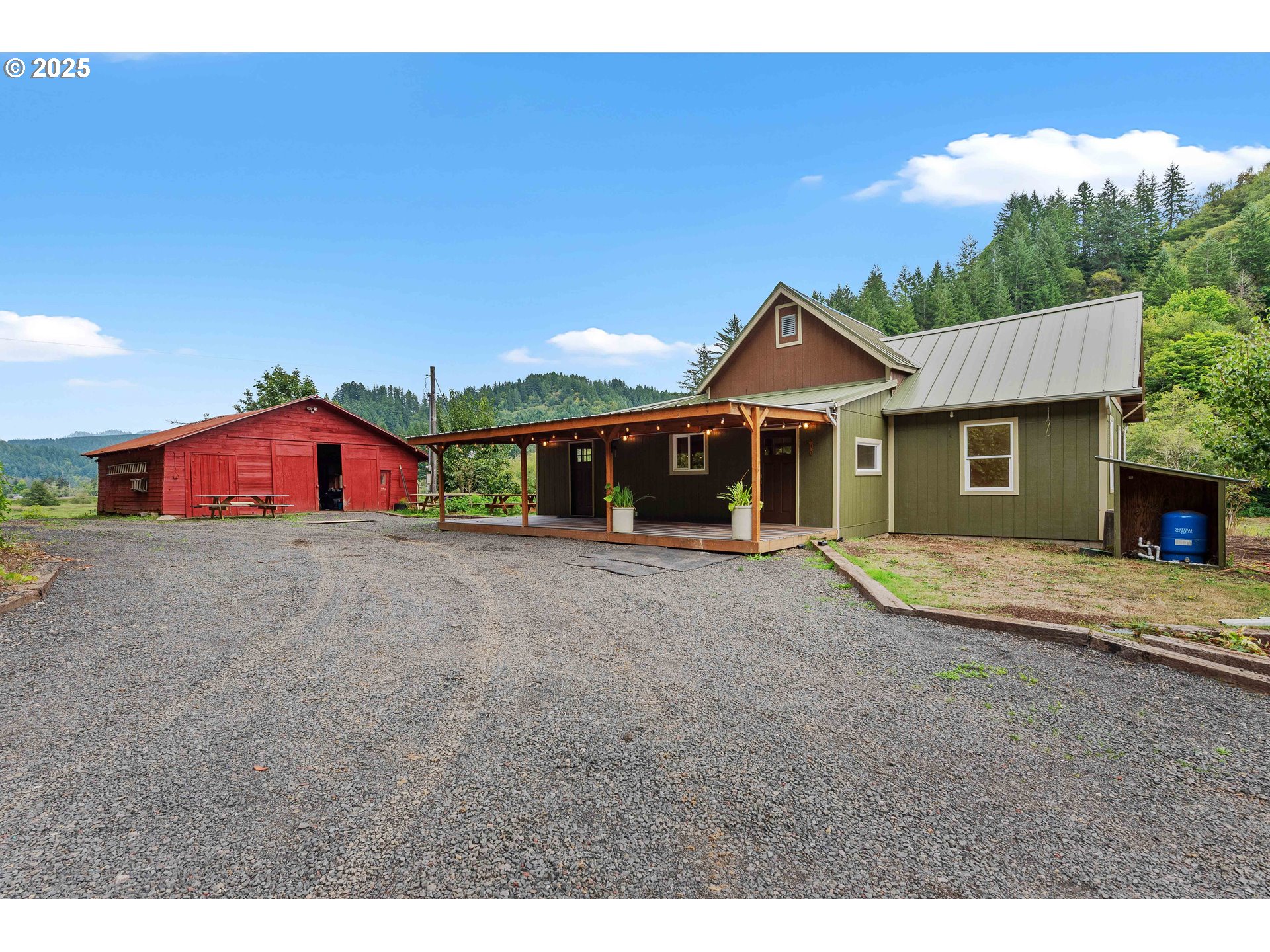 769 DEANS CREEK RD