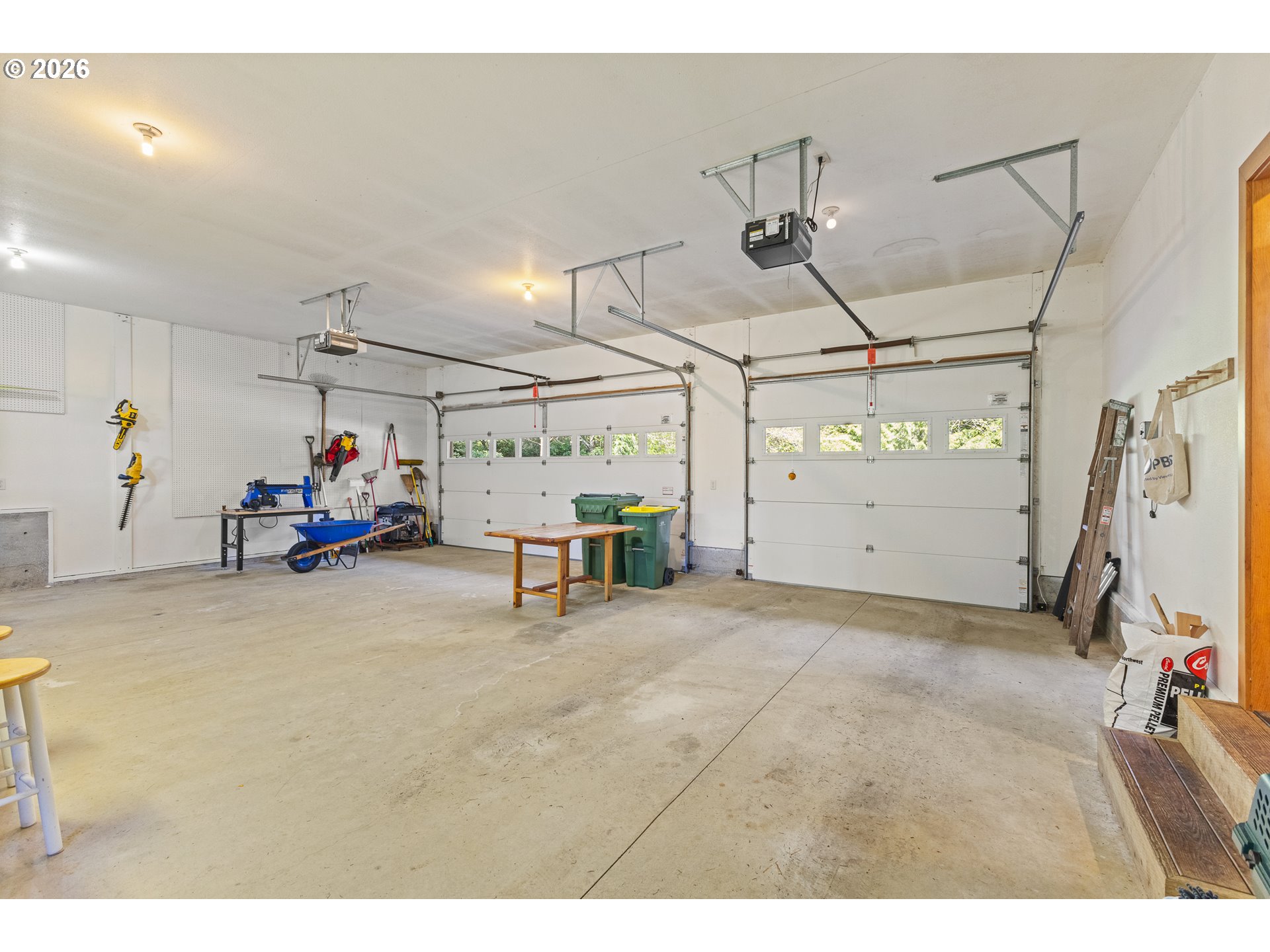83416 PARKWAY DR, Florence, OR, 97439 83416 PARKWAY DR, Florence, OR, 97439