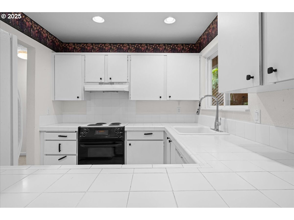 3816 BOTTICELLI ST UNIT 7, Lake Oswego, OR, 97035
