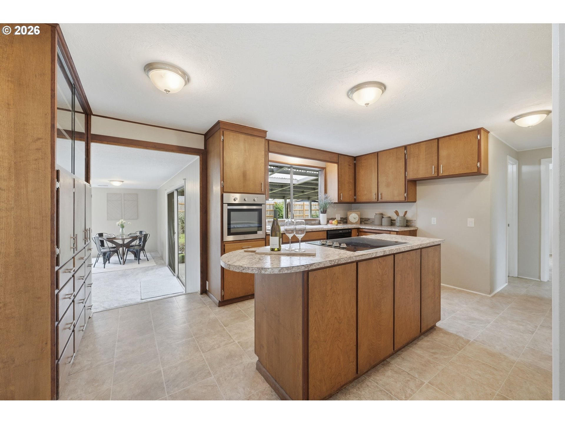 647 ELLSWORTH ST, Eugene, OR, 97402