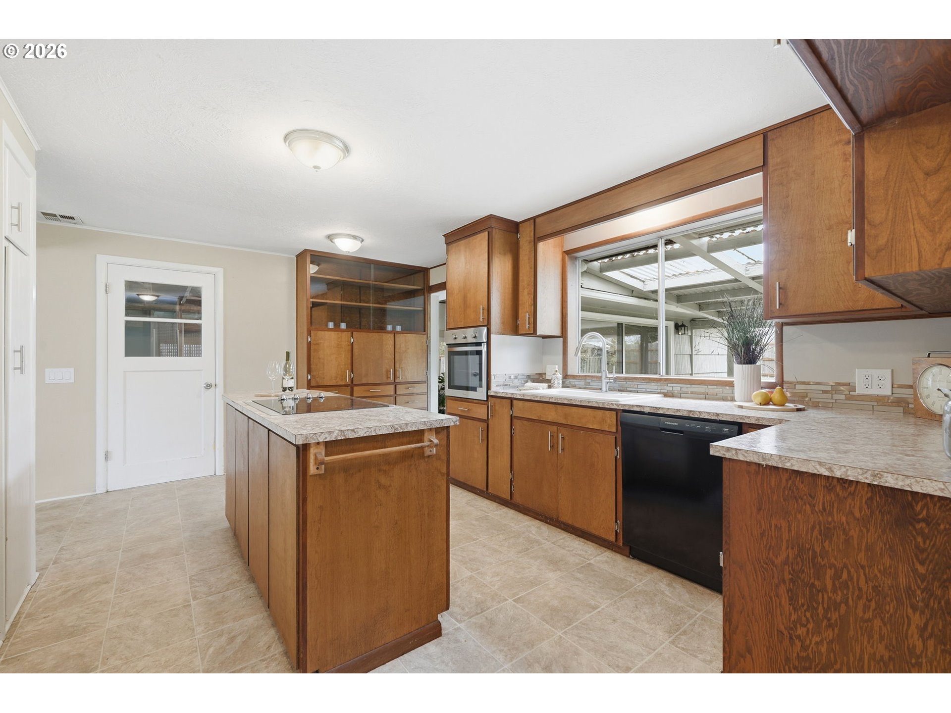 647 ELLSWORTH ST, Eugene, OR, 97402