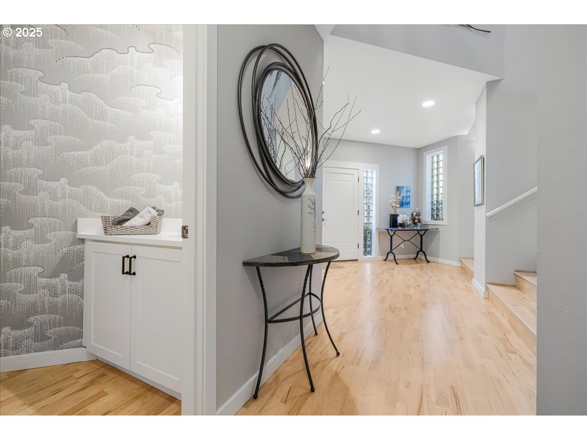 4217 ALBERT CIR, Lake Oswego, OR, 97035