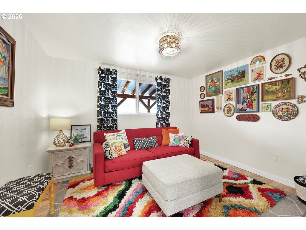 2210 ROOSEVELT BLVD, Eugene, OR, 97402