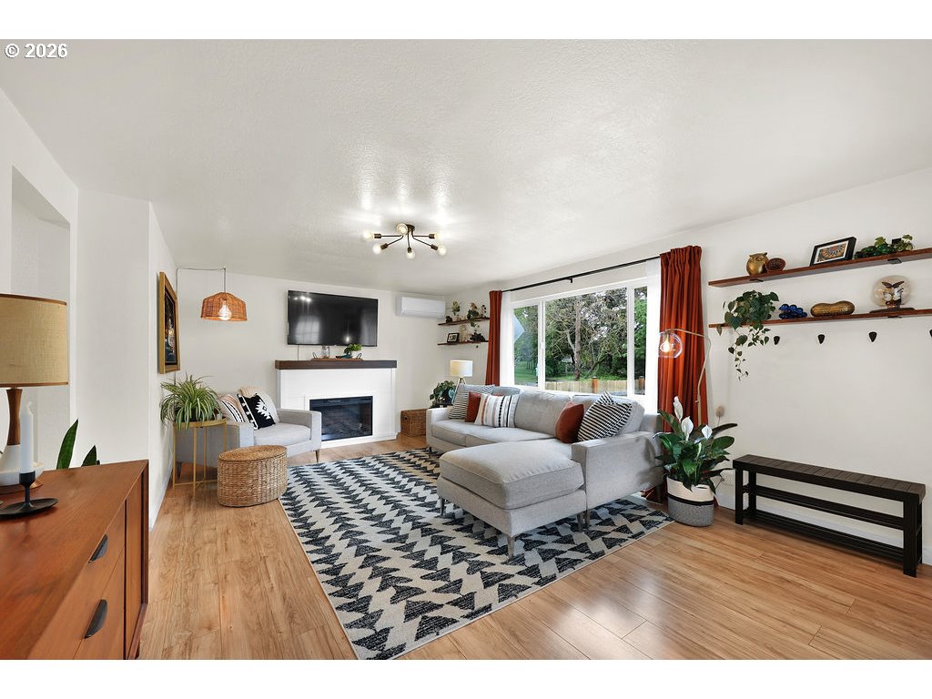 2210 ROOSEVELT BLVD, Eugene, OR, 97402