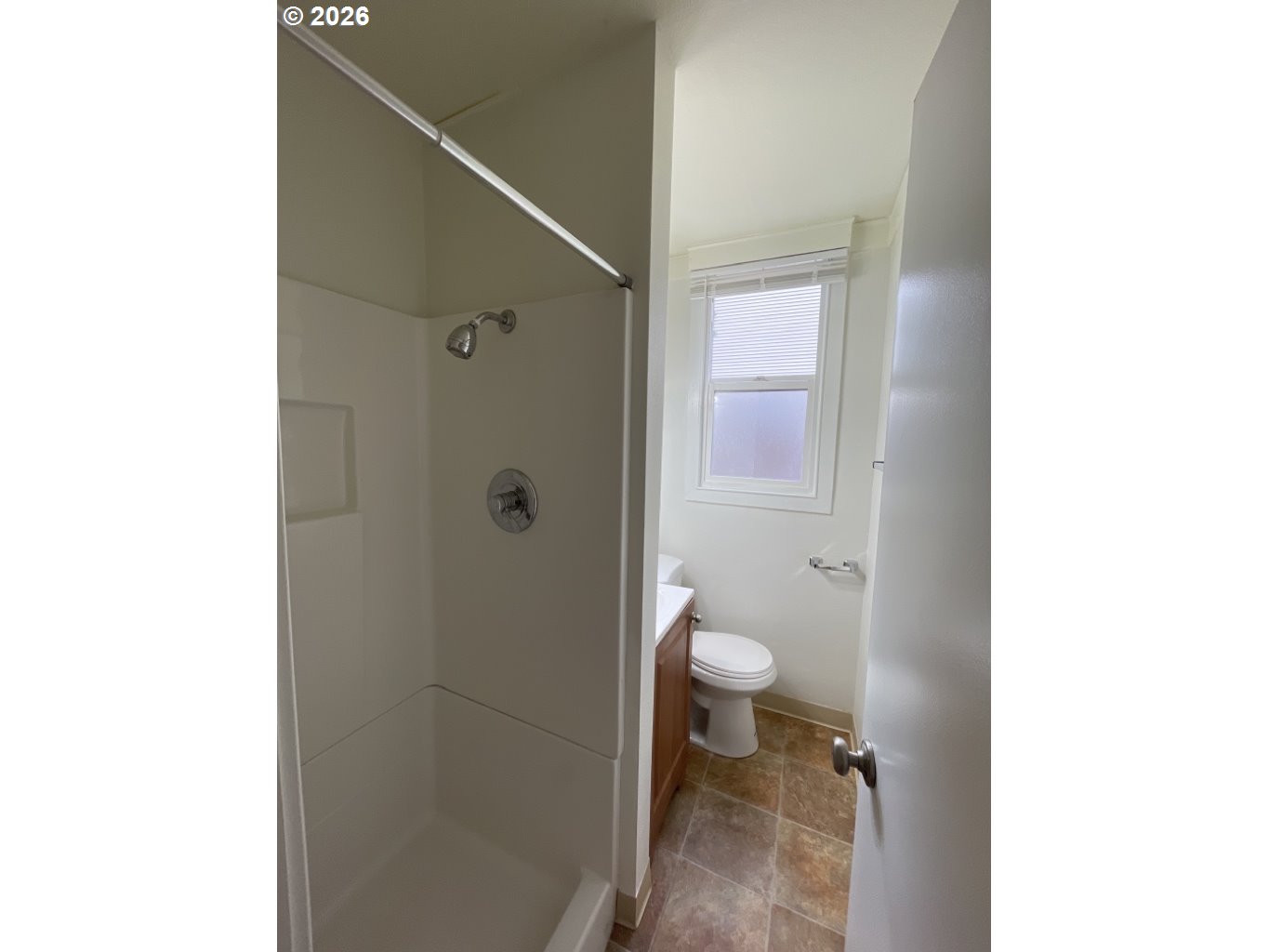 5821 SE KNAPP ST, Portland, OR, 97206