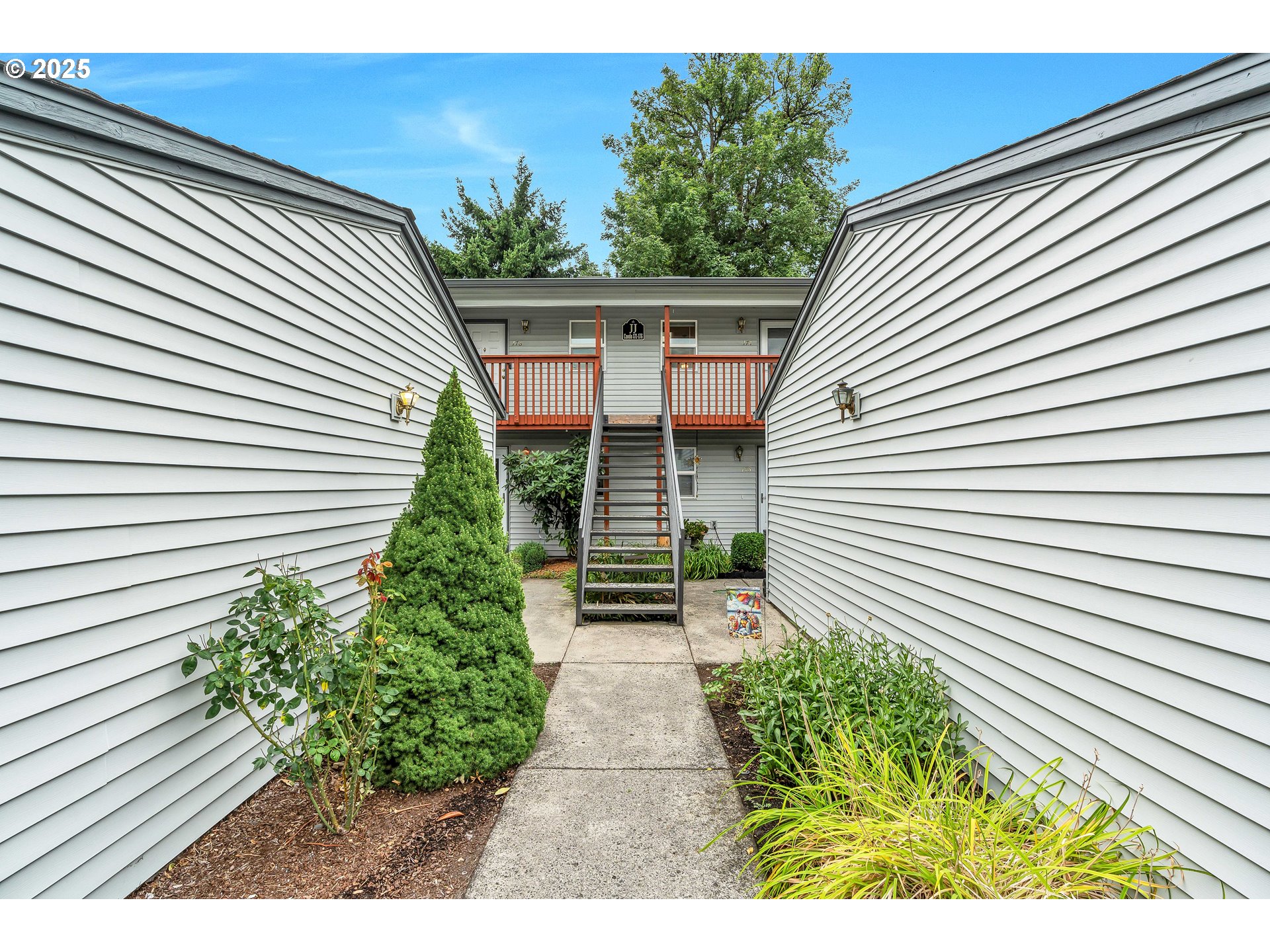 Photo #4: 262759685 Listing 