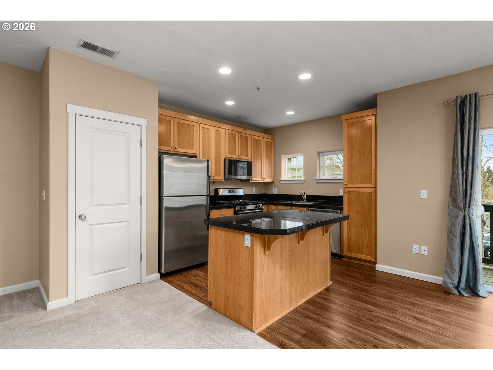 Photo #9: 263048400 Listing: Photo #9