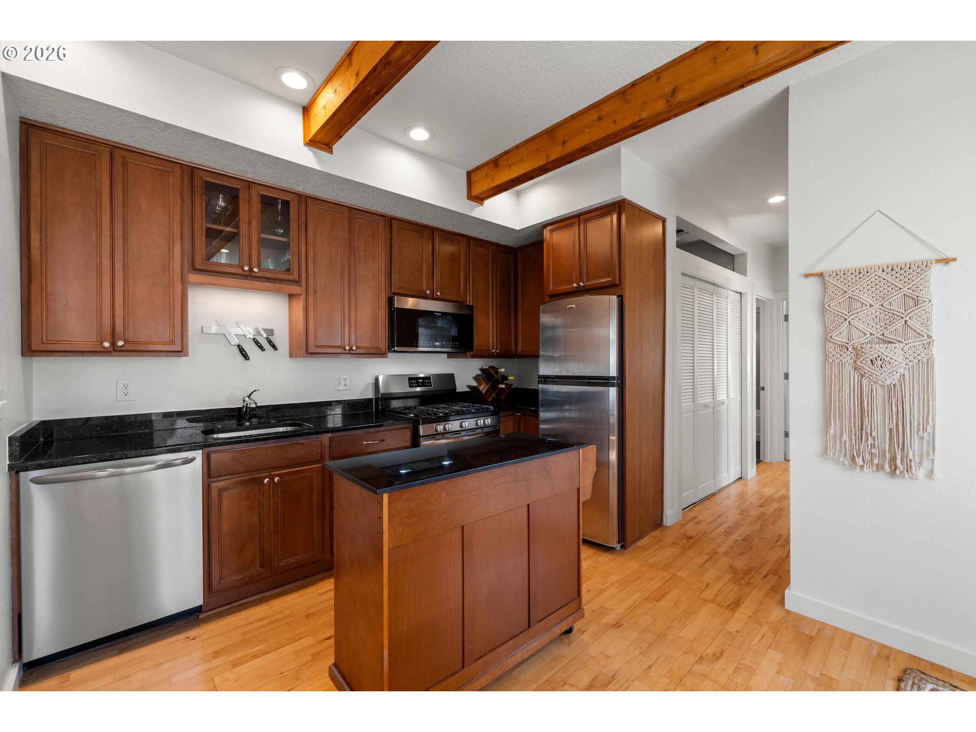 Photo #9: 263930112 Listing: Photo #9