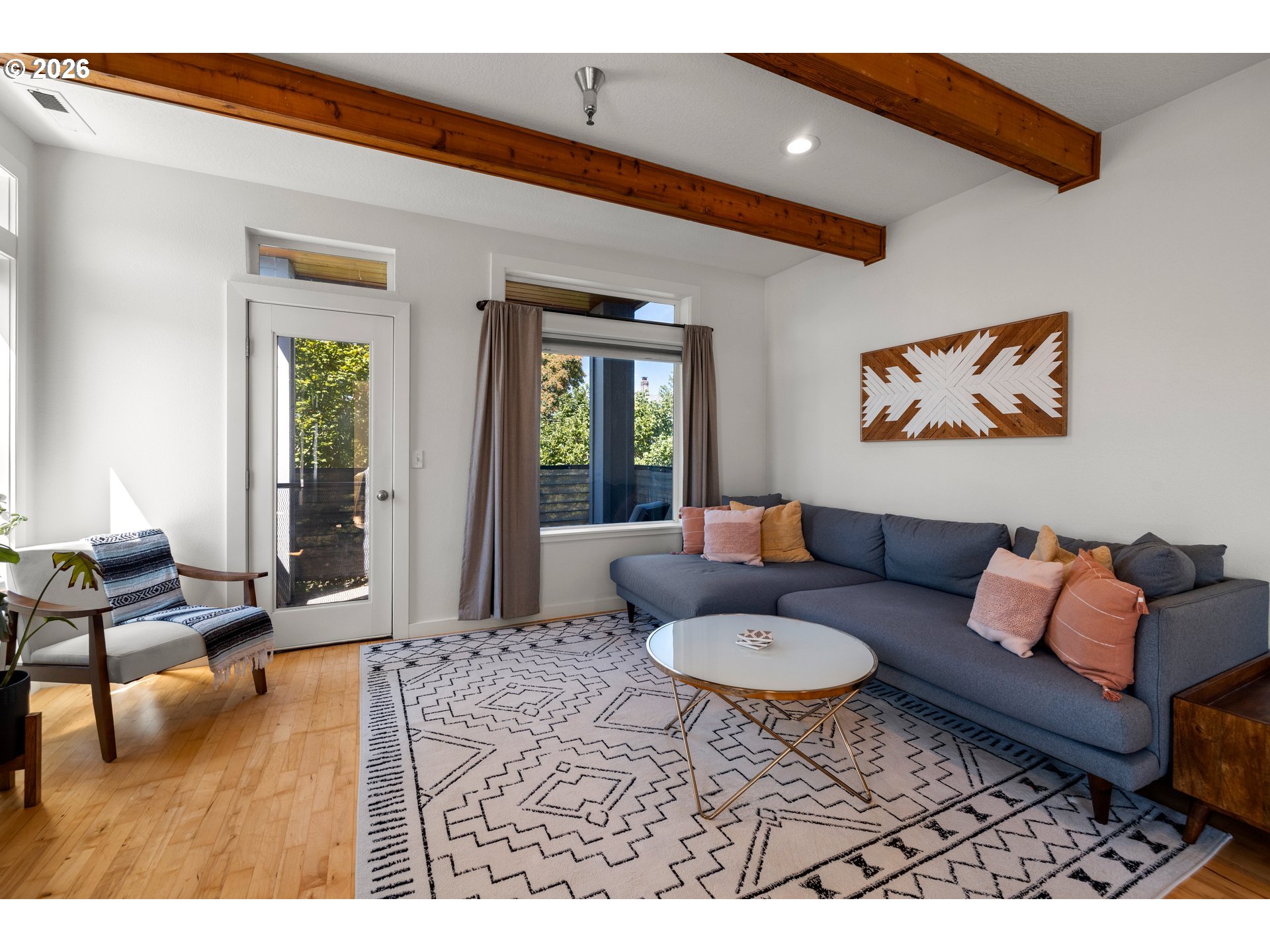 Photo #4: 263930112 Listing: Photo #4