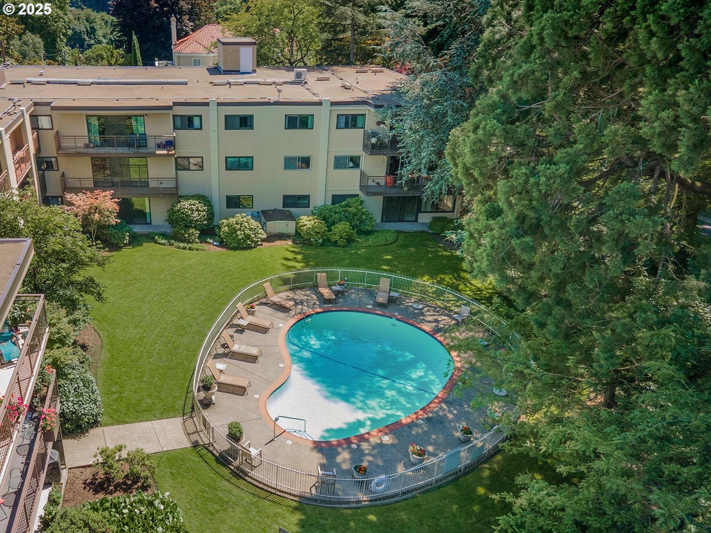 Photo #38: 264447576 Listing: Photo #38