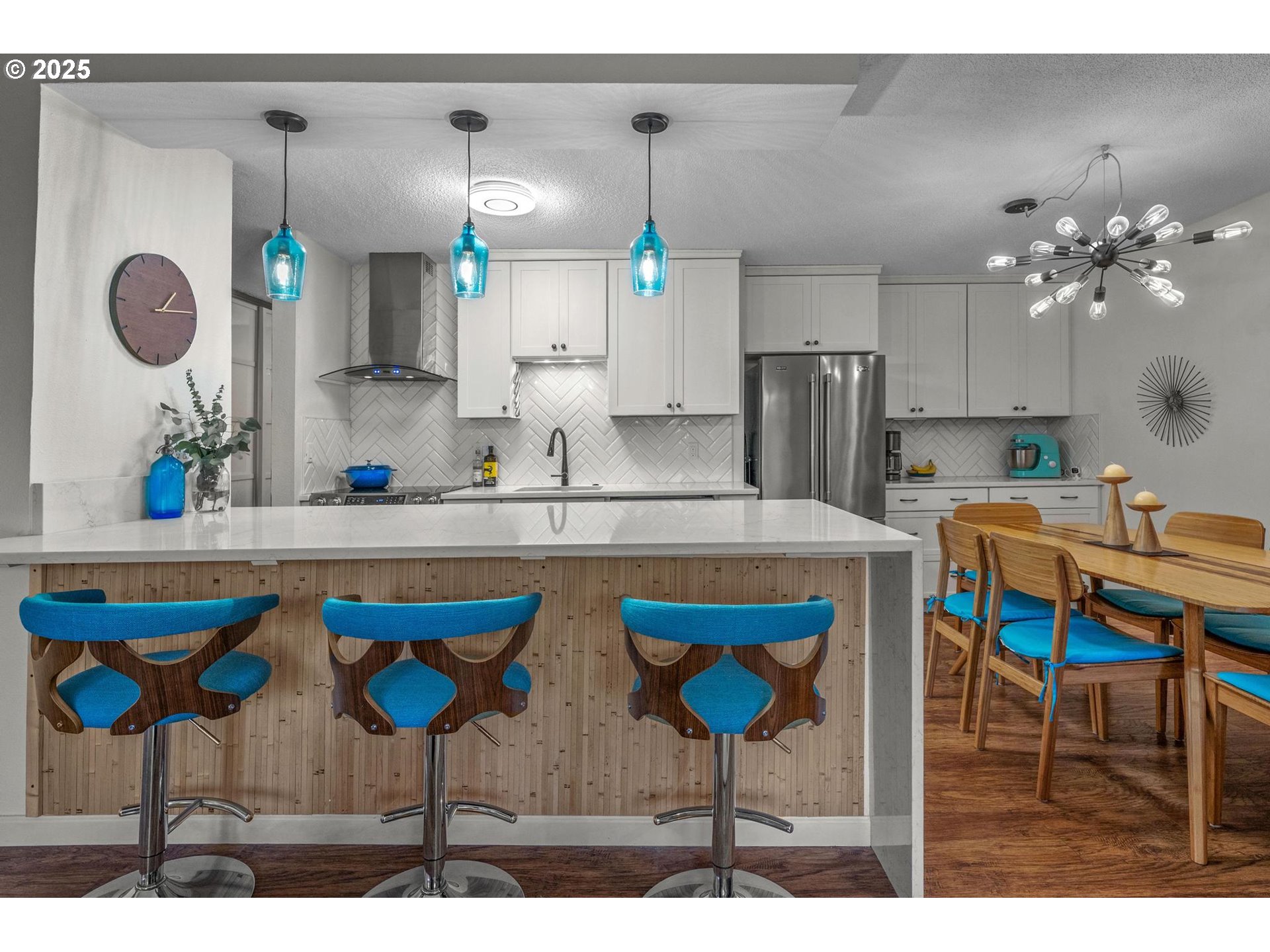 Photo #5: 264447576 Listing: Photo #5