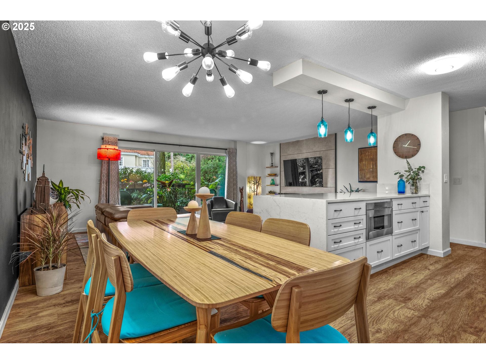 Photo #9: 264447576 Listing: Photo #9