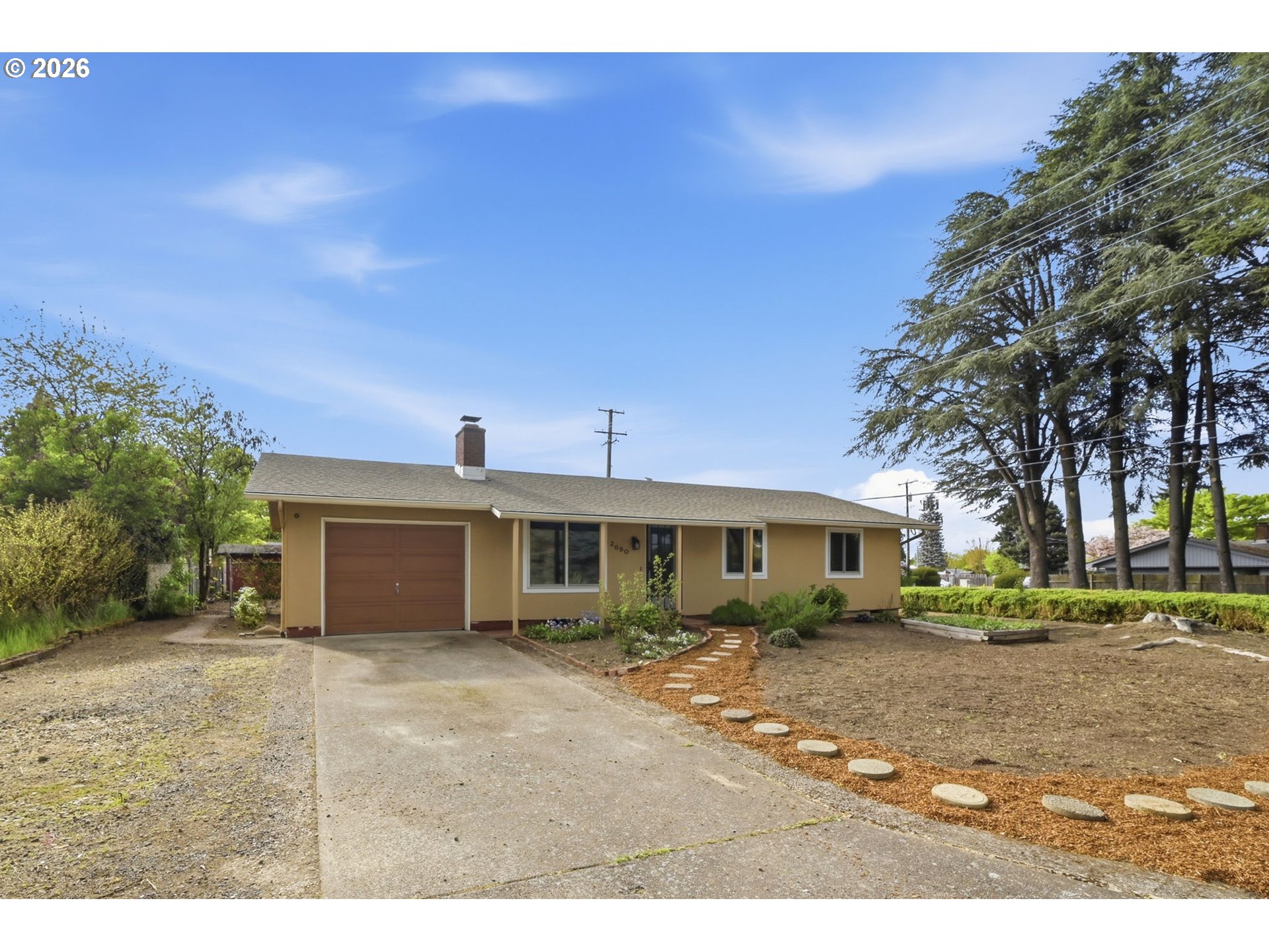 2690 CARBONA ST, Eugene, OR, 97404