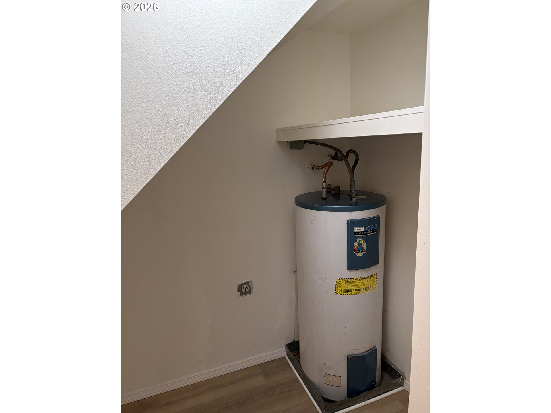 Photo #6: 265305228 Listing: Photo #6