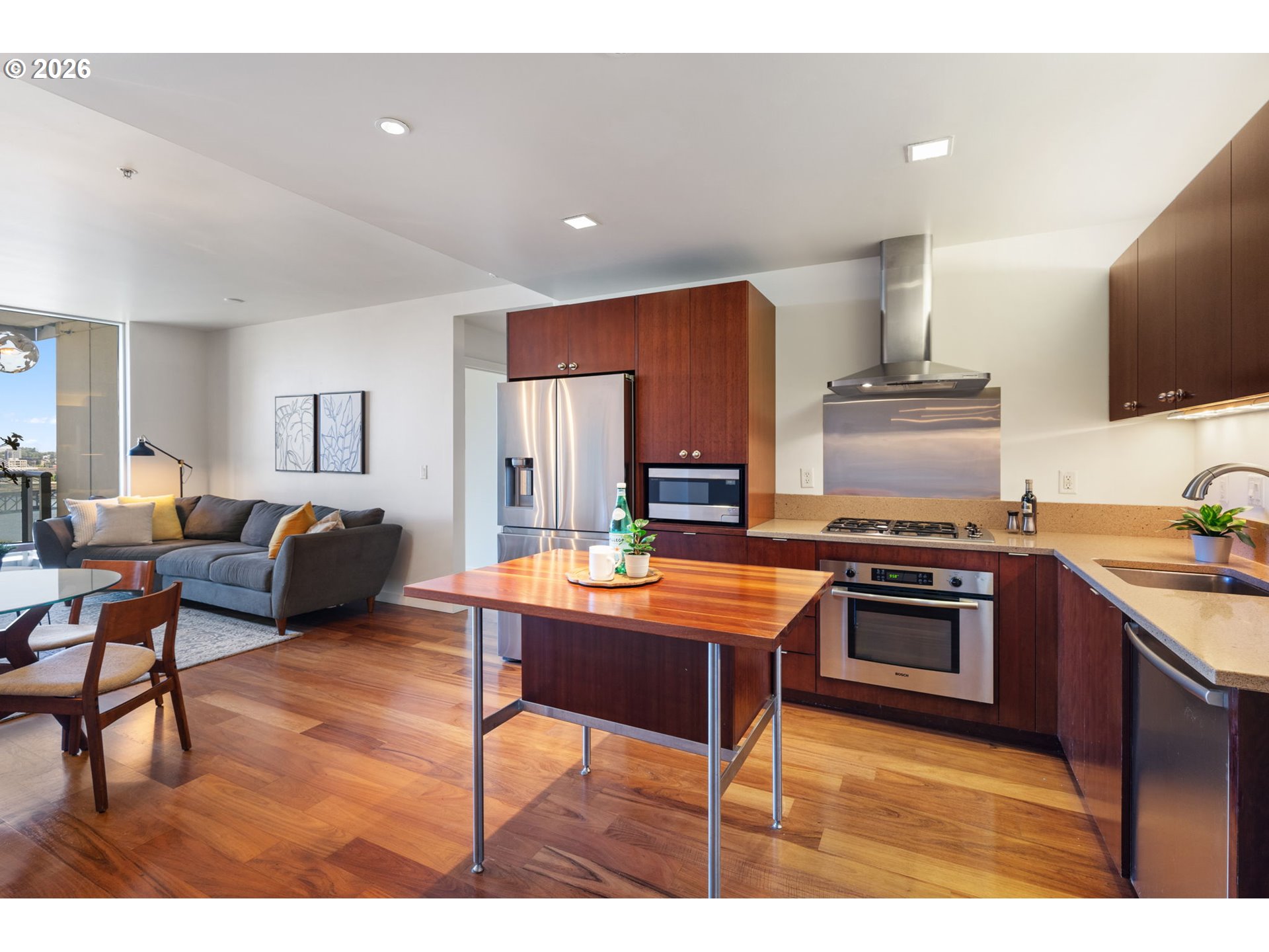 Photo #5: 265311216 Listing: Photo #5