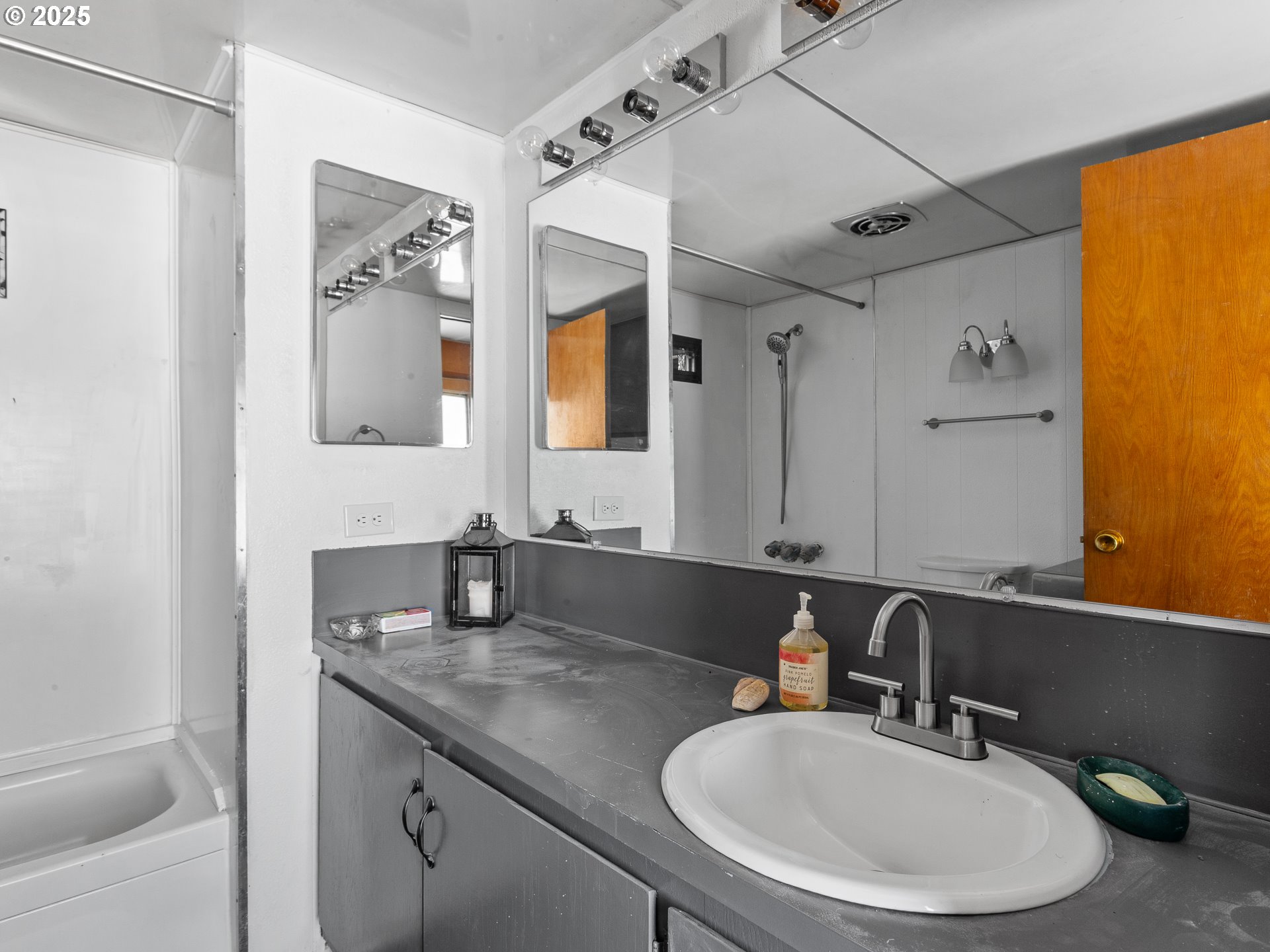 18830 HIGHWAY 99E UNIT 41, Oregon City, OR, 97045