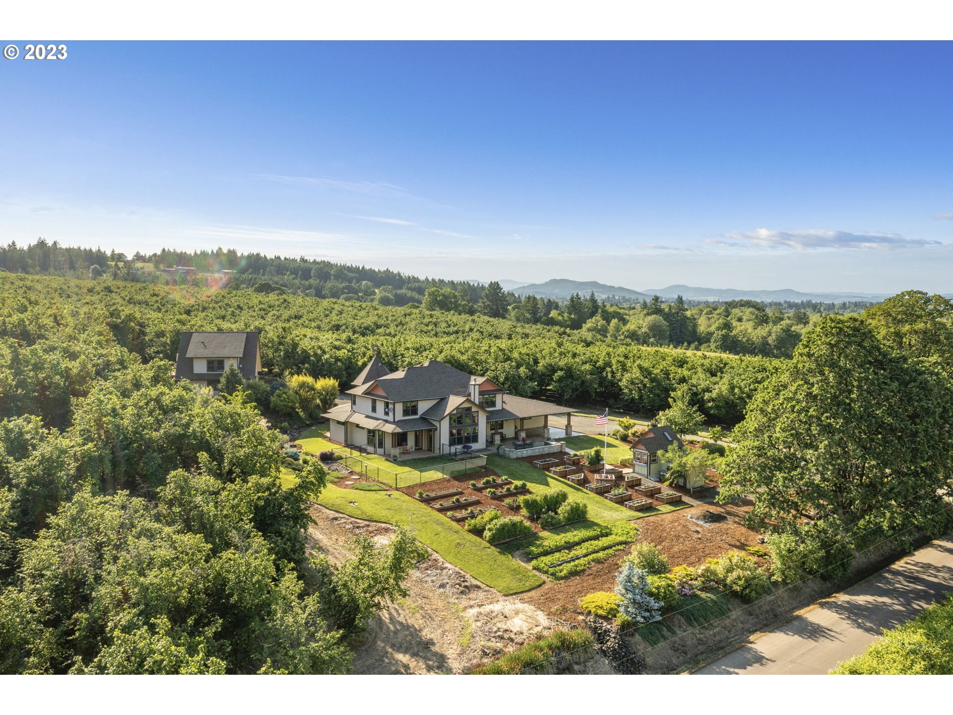 6233 SW HAMILTON WAY, Portland, OR, 97221