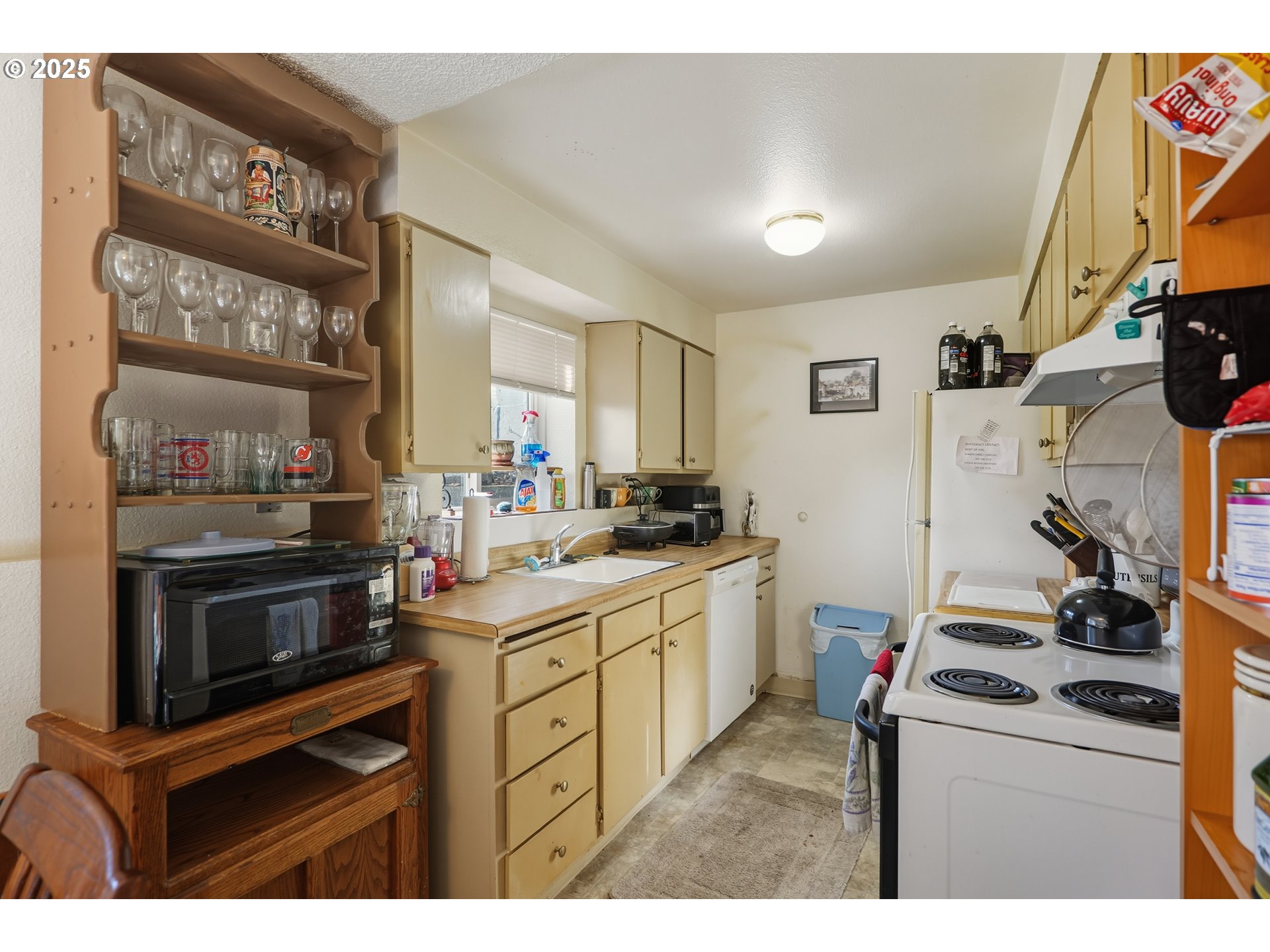 Photo #10: 266544627 Listing: Photo #10