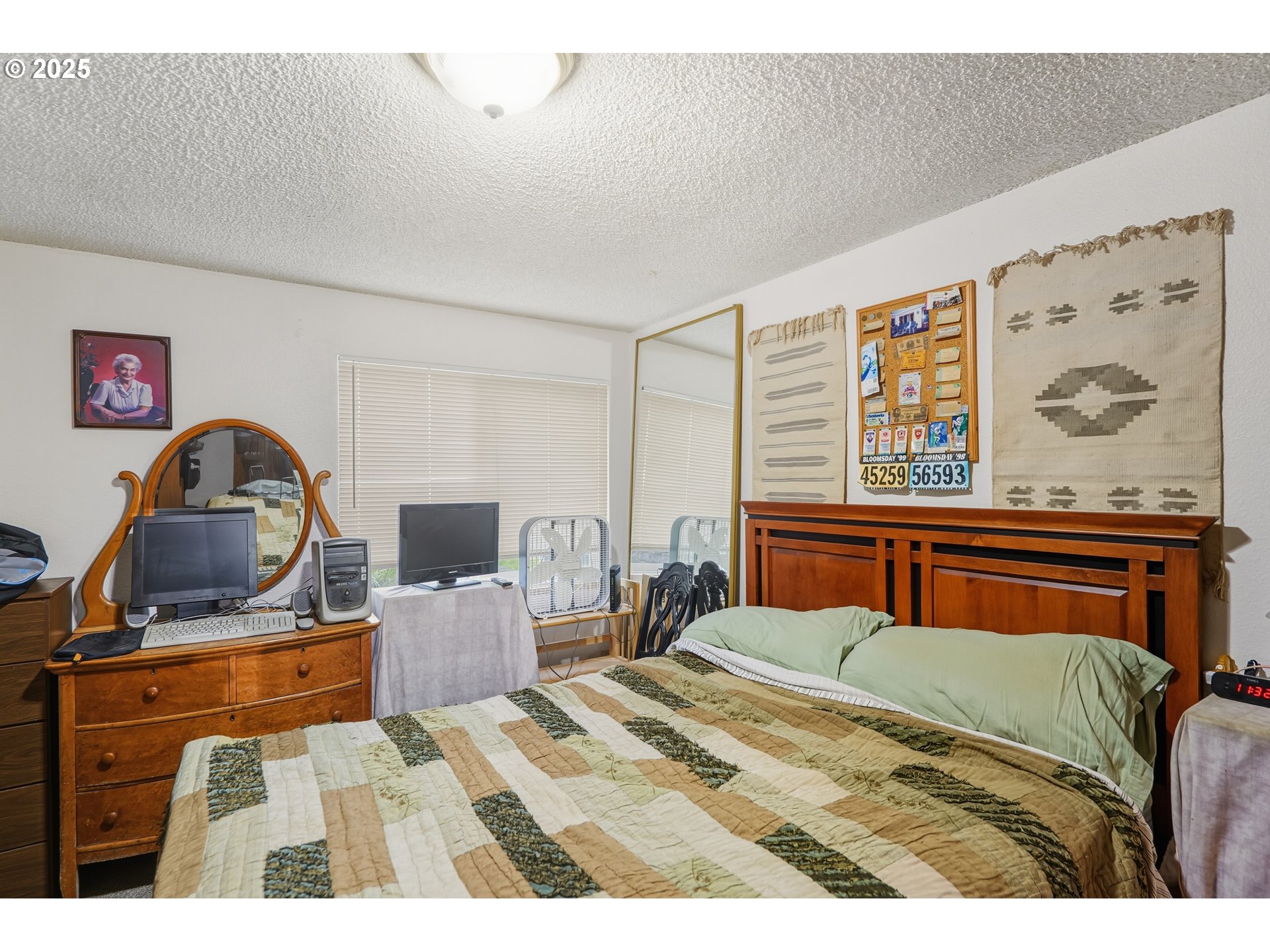 Photo #4: 266544627 Listing: Photo #4