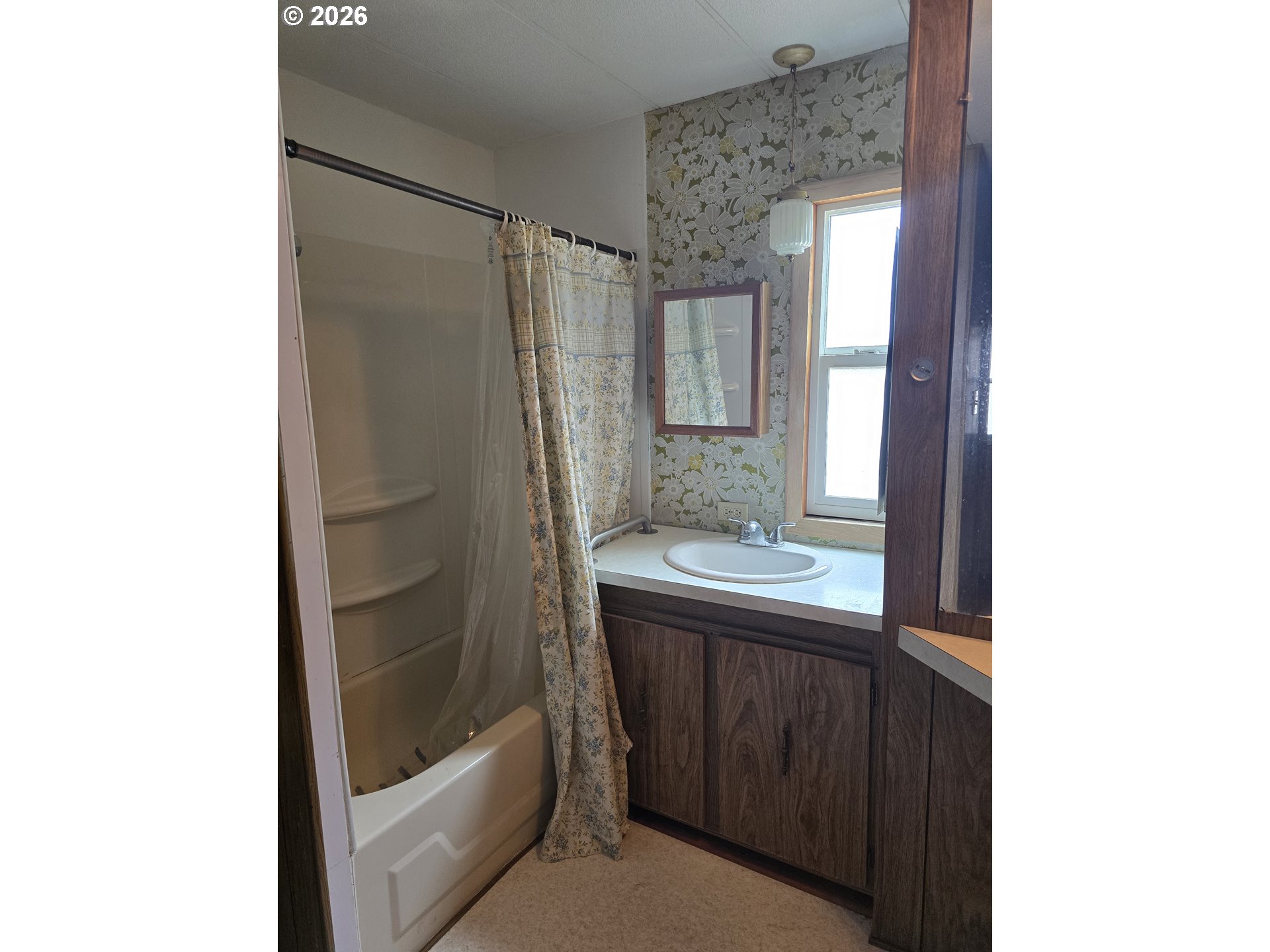 Property photo 11 of 18