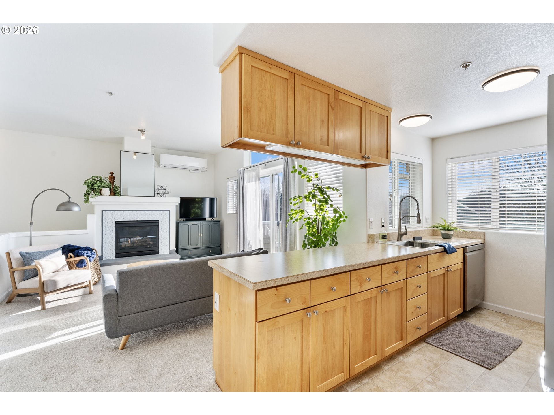 Photo #5: 267829892 Listing: Photo #5