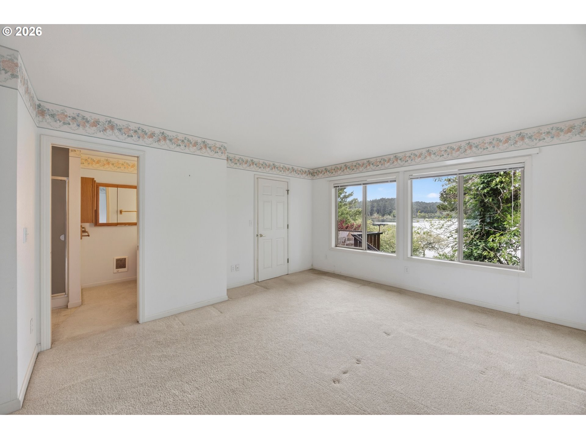 5577 S SHORE DR, Florence, OR, 97439