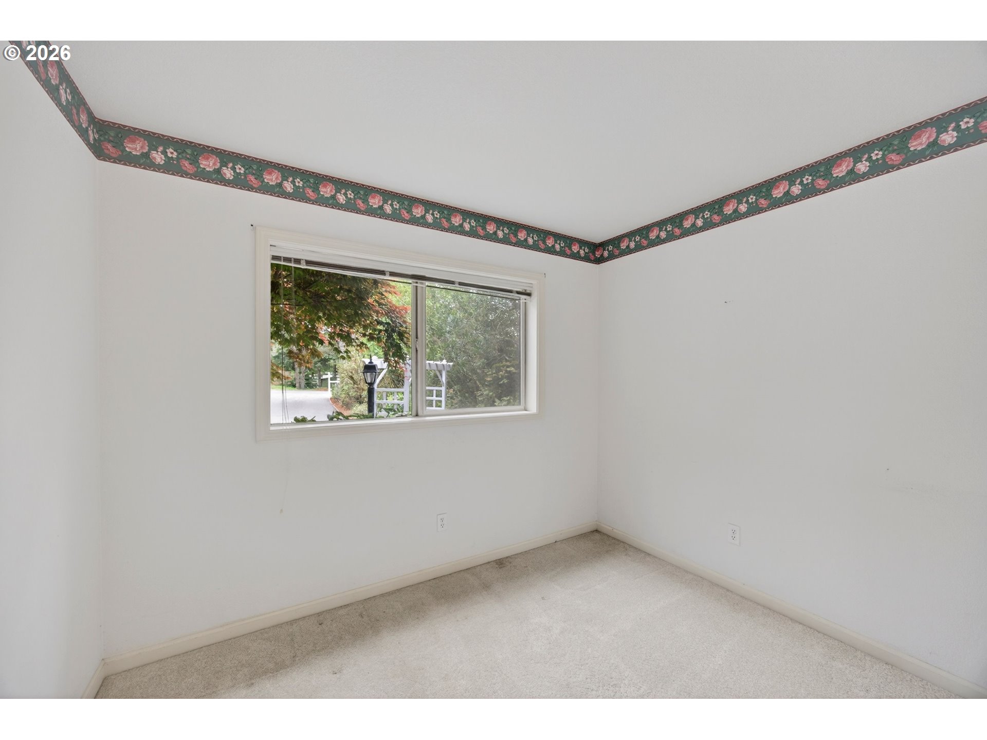 5577 S SHORE DR, Florence, OR, 97439