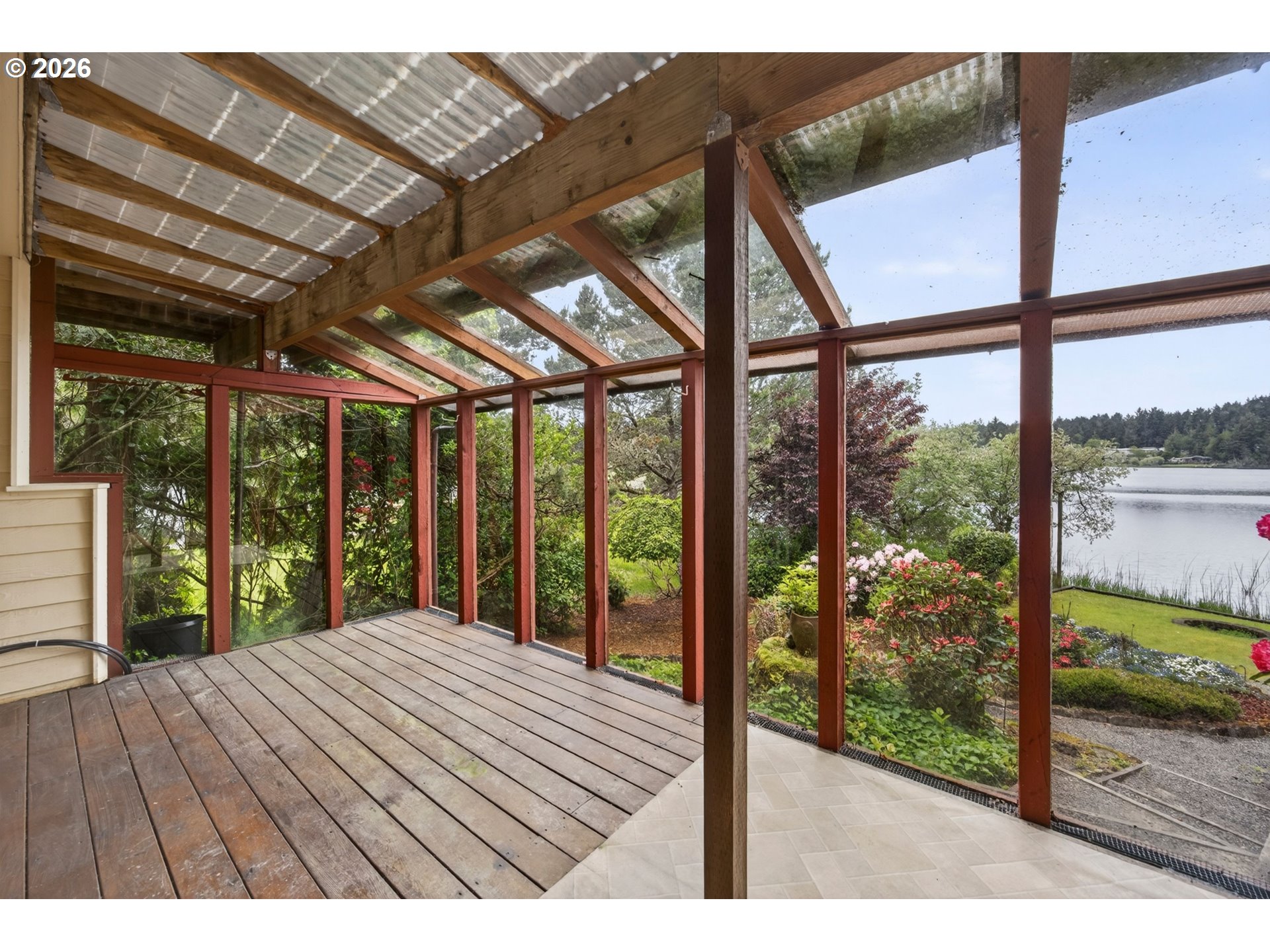 5577 S SHORE DR, Florence, OR, 97439