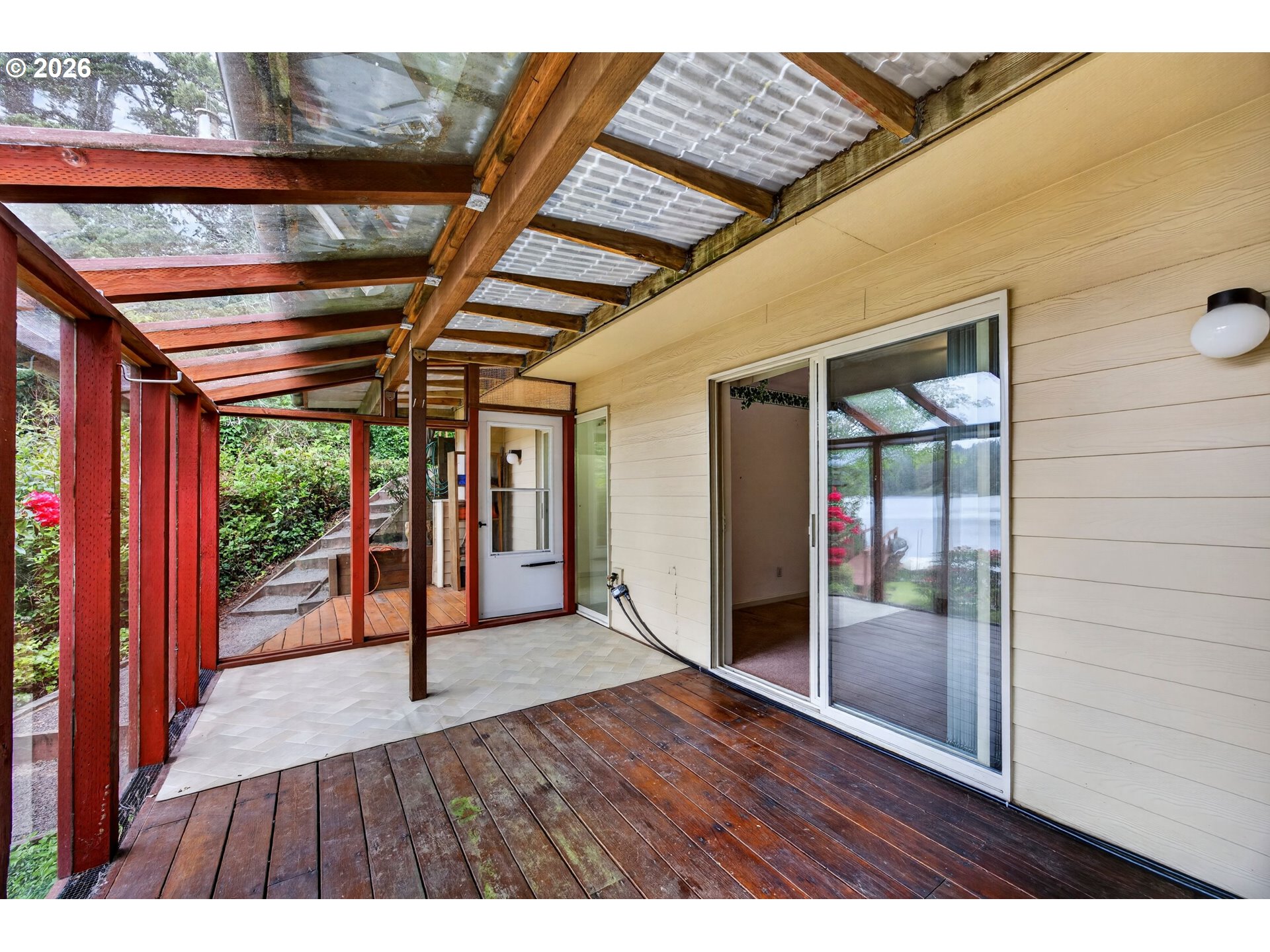 5577 S SHORE DR, Florence, OR, 97439
