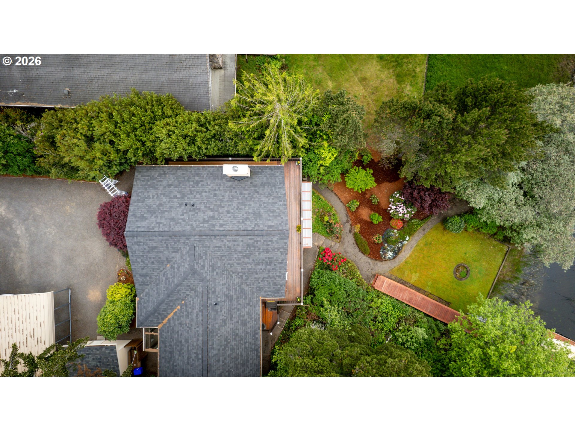 5577 S SHORE DR, Florence, OR, 97439