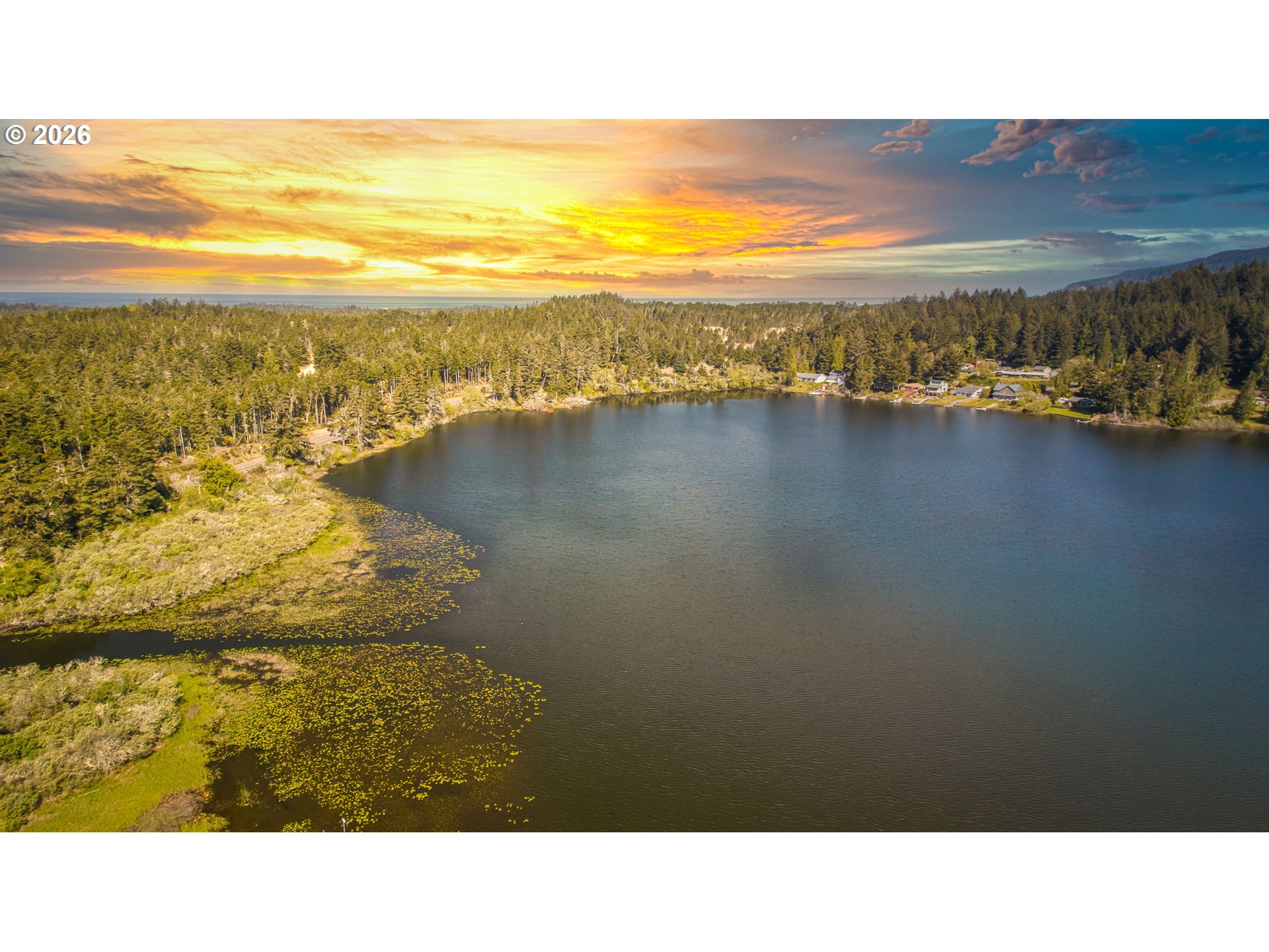 5577 S SHORE DR, Florence, OR, 97439