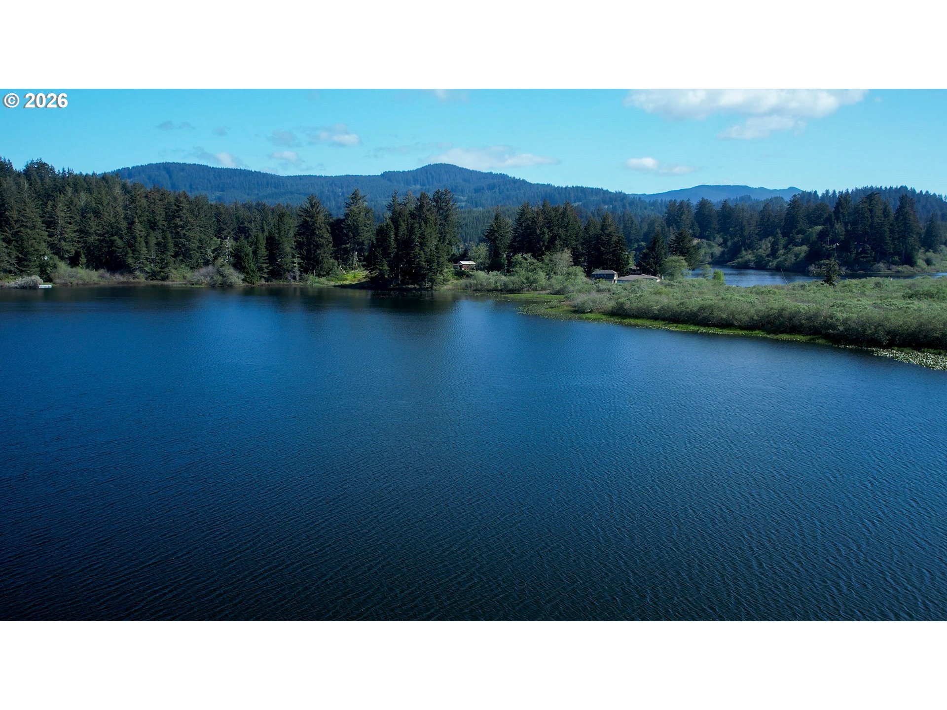 5577 S SHORE DR, Florence, OR, 97439