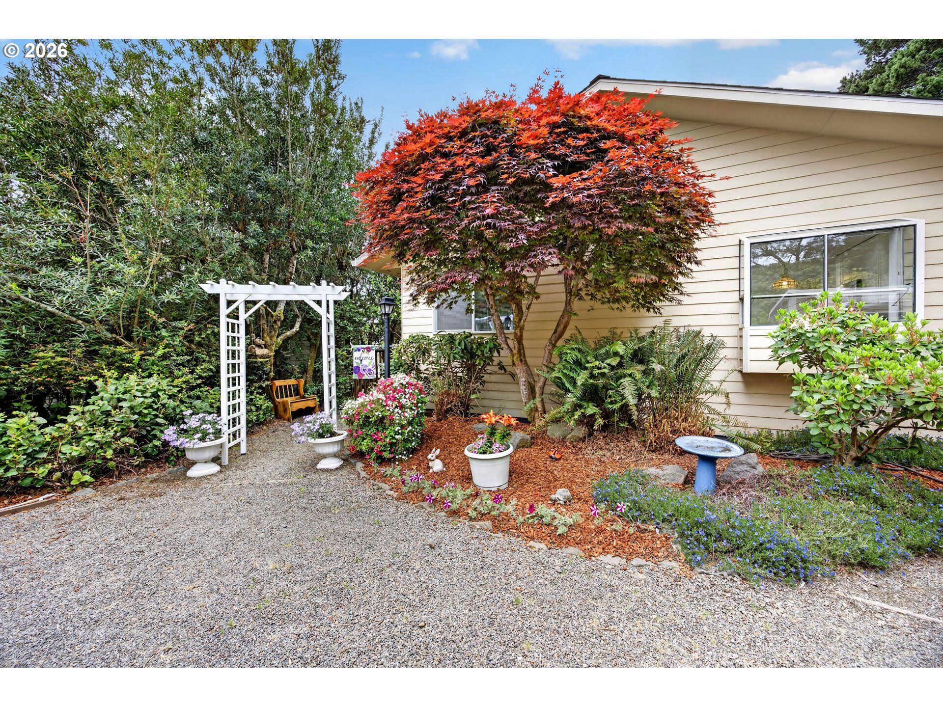 5577 S SHORE DR, Florence, OR, 97439