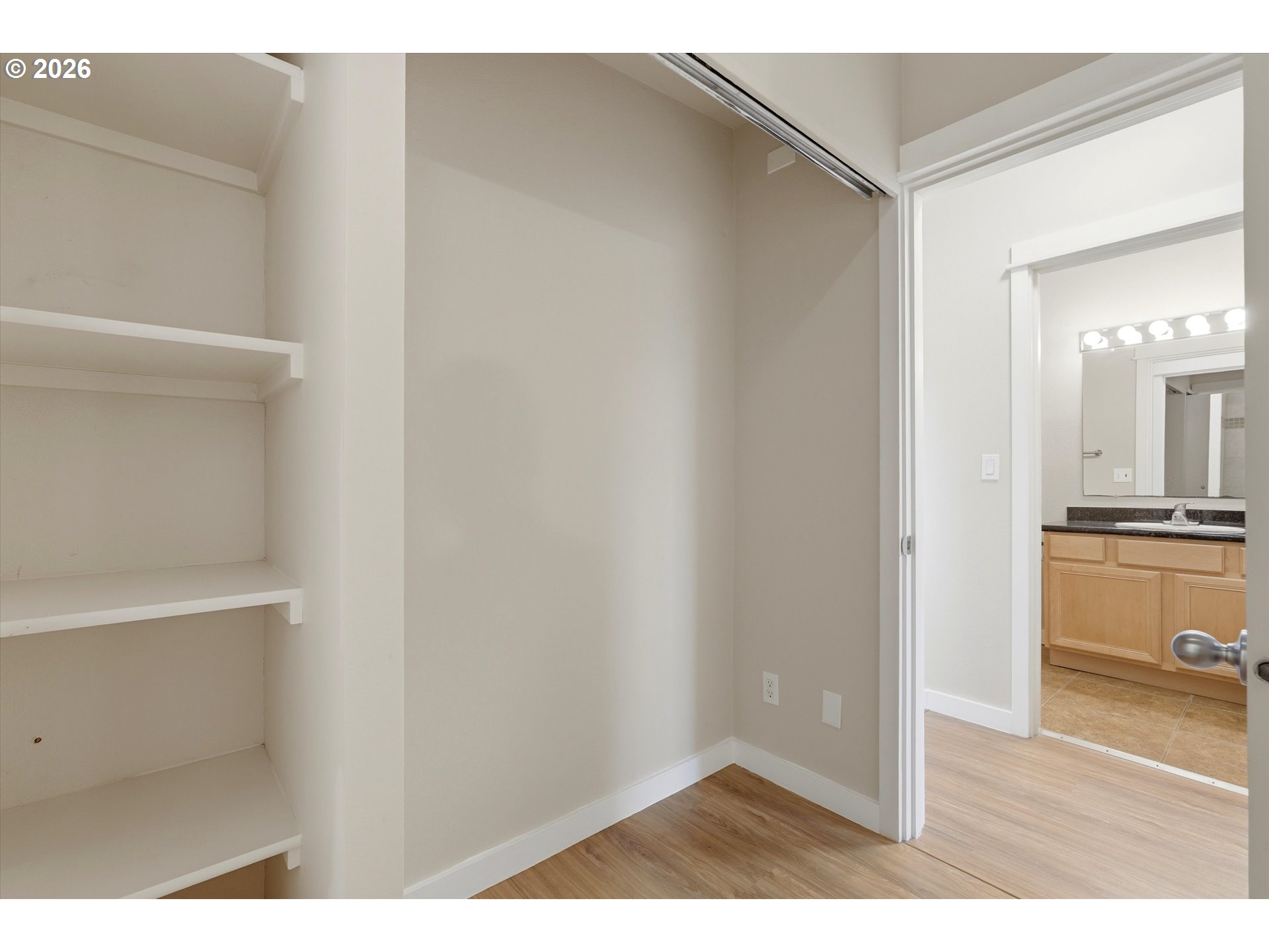 Photo #17: 269504585 Listing: Photo #17