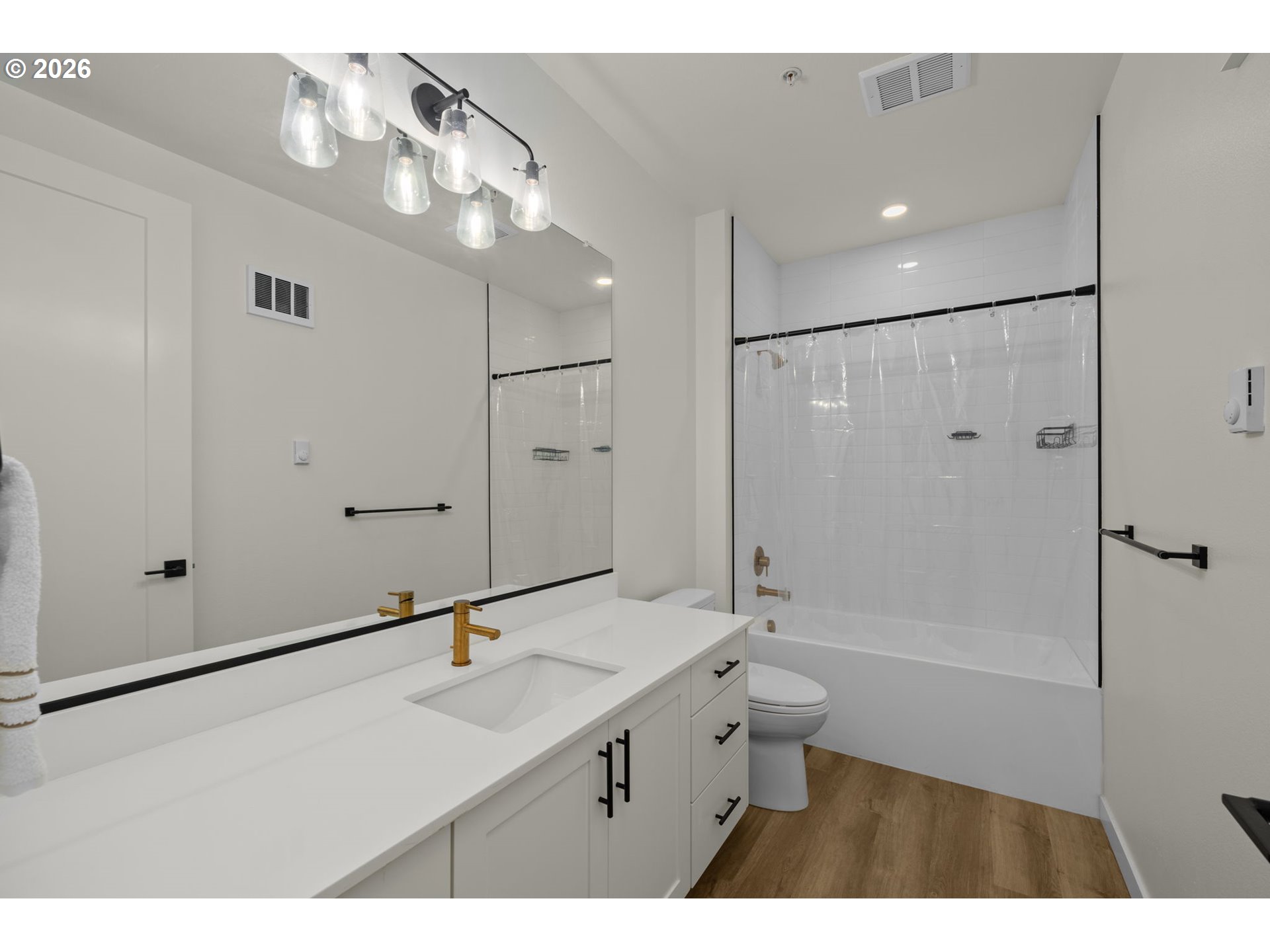 Photo #17: 269678463 Listing: Photo #17