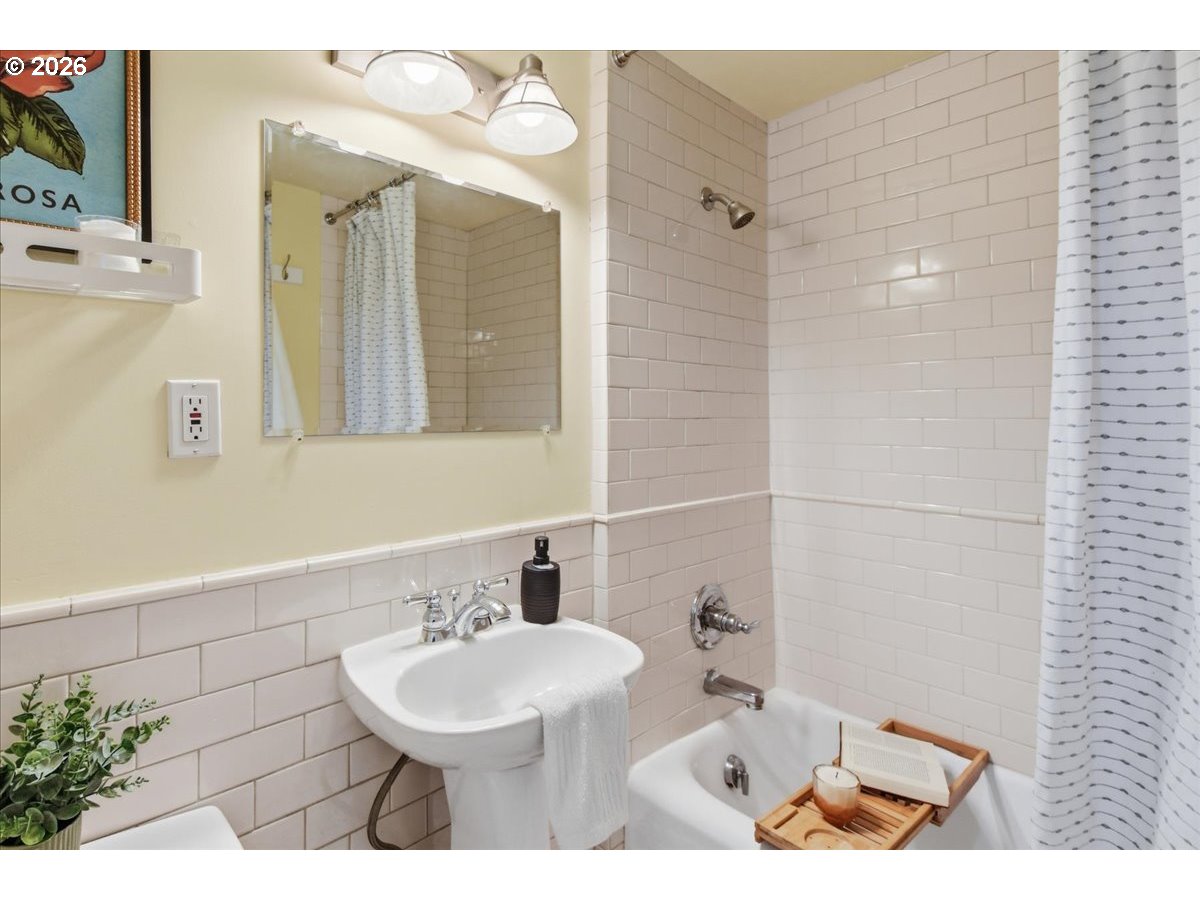 Photo #27: 270201339 Listing: Photo #27