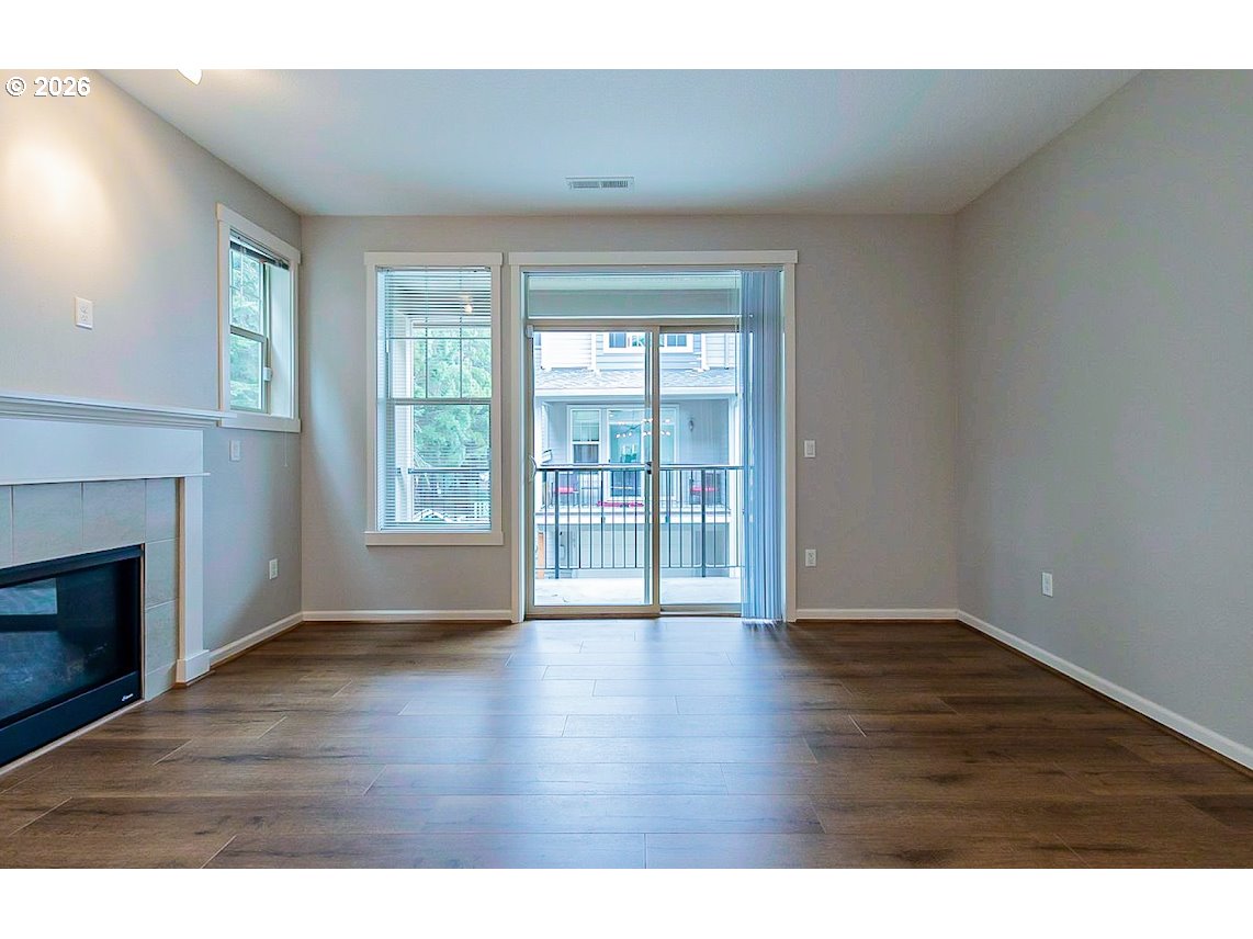 Photo #2: 270980342 Listing: Photo #2