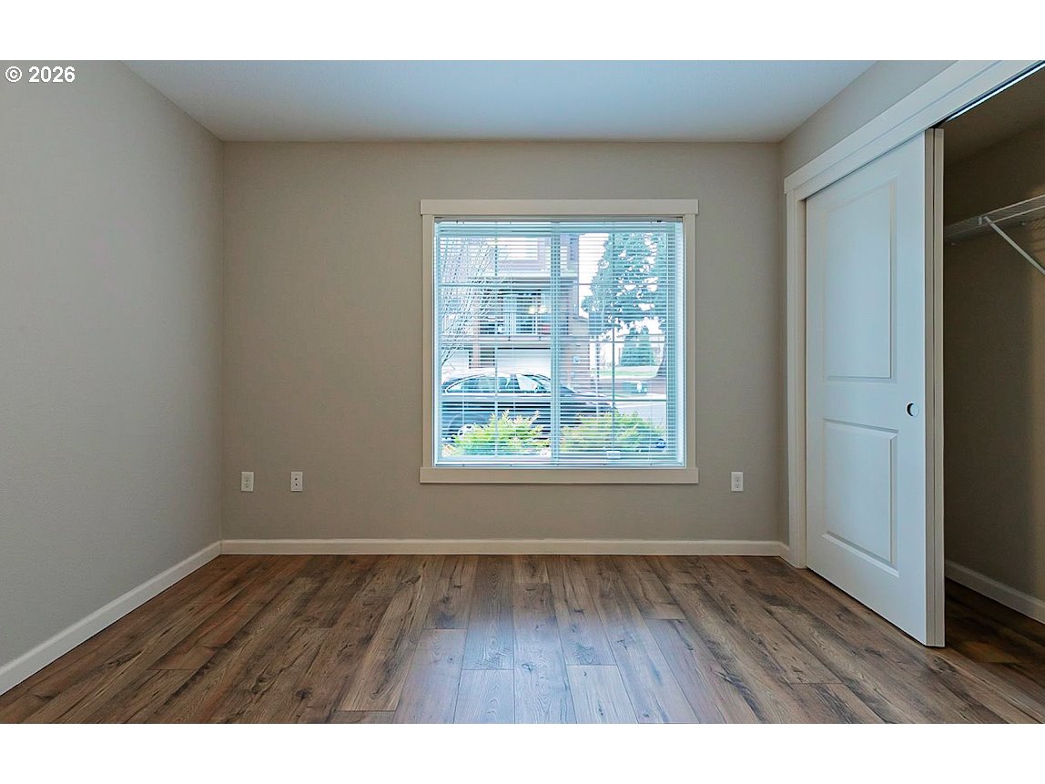 Photo #8: 270980342 Listing: Photo #8