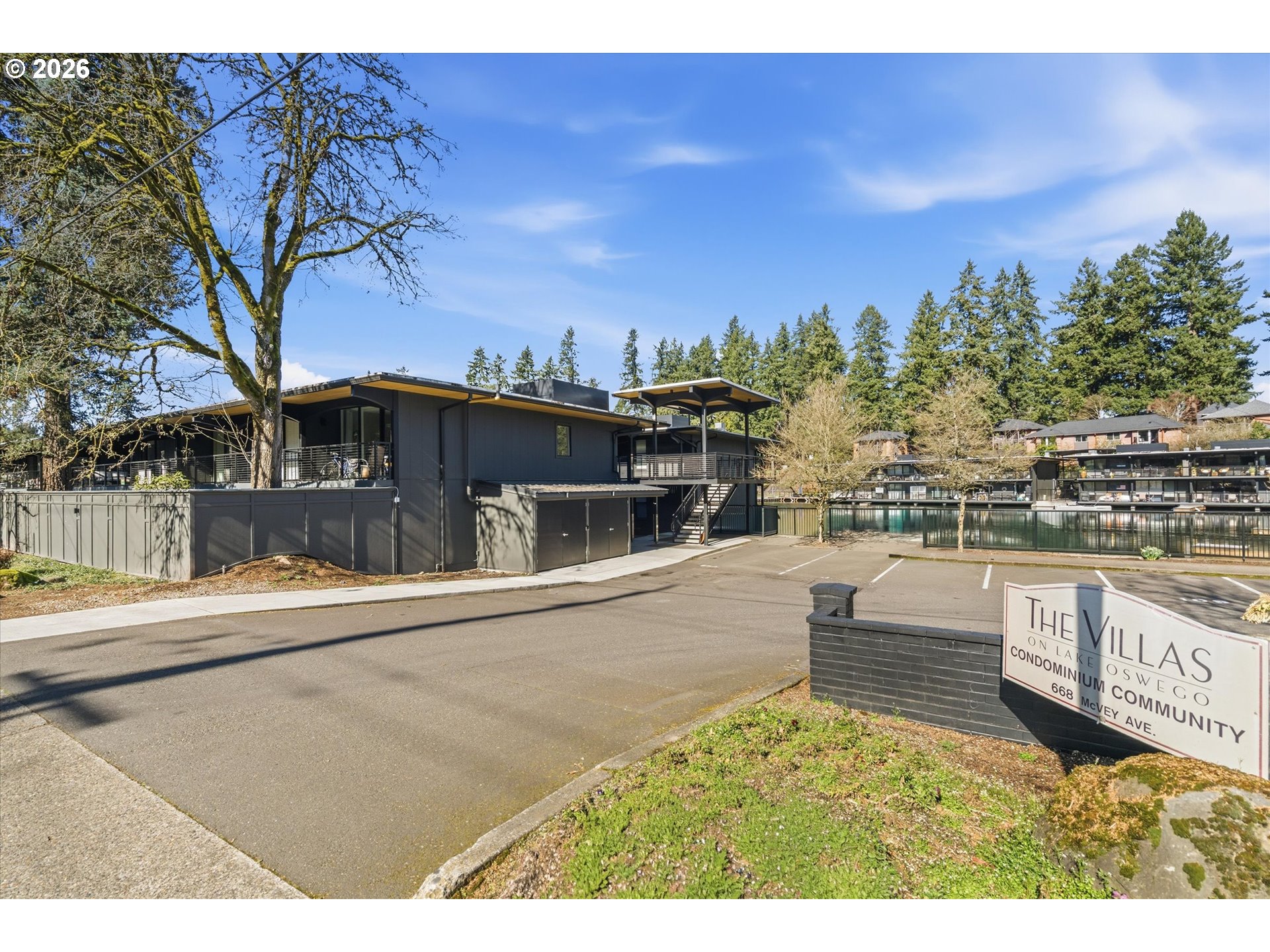 Photo #1: 271370137 Listing: Photo #1