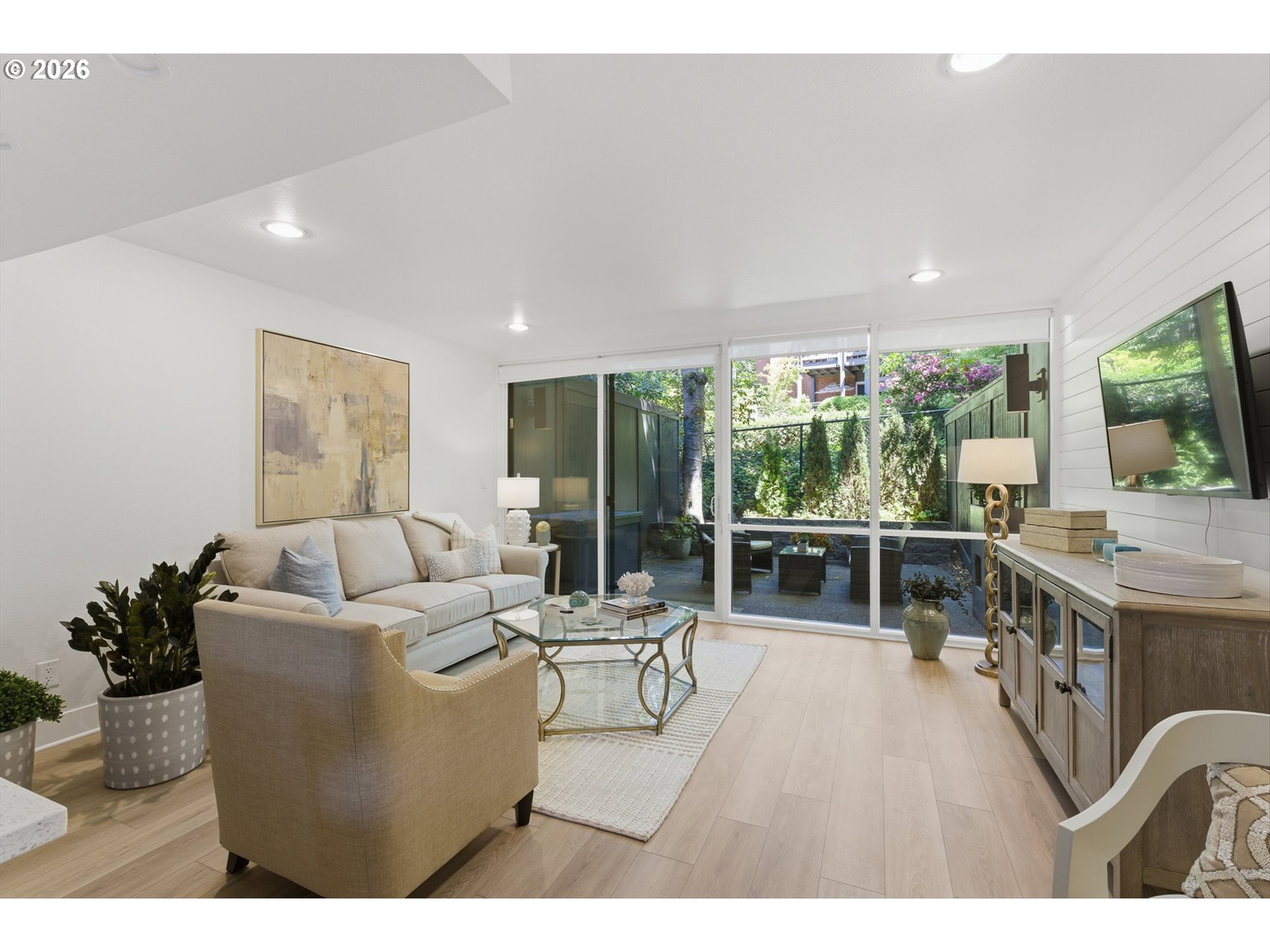 Photo #12: 271370137 Listing: Photo #12